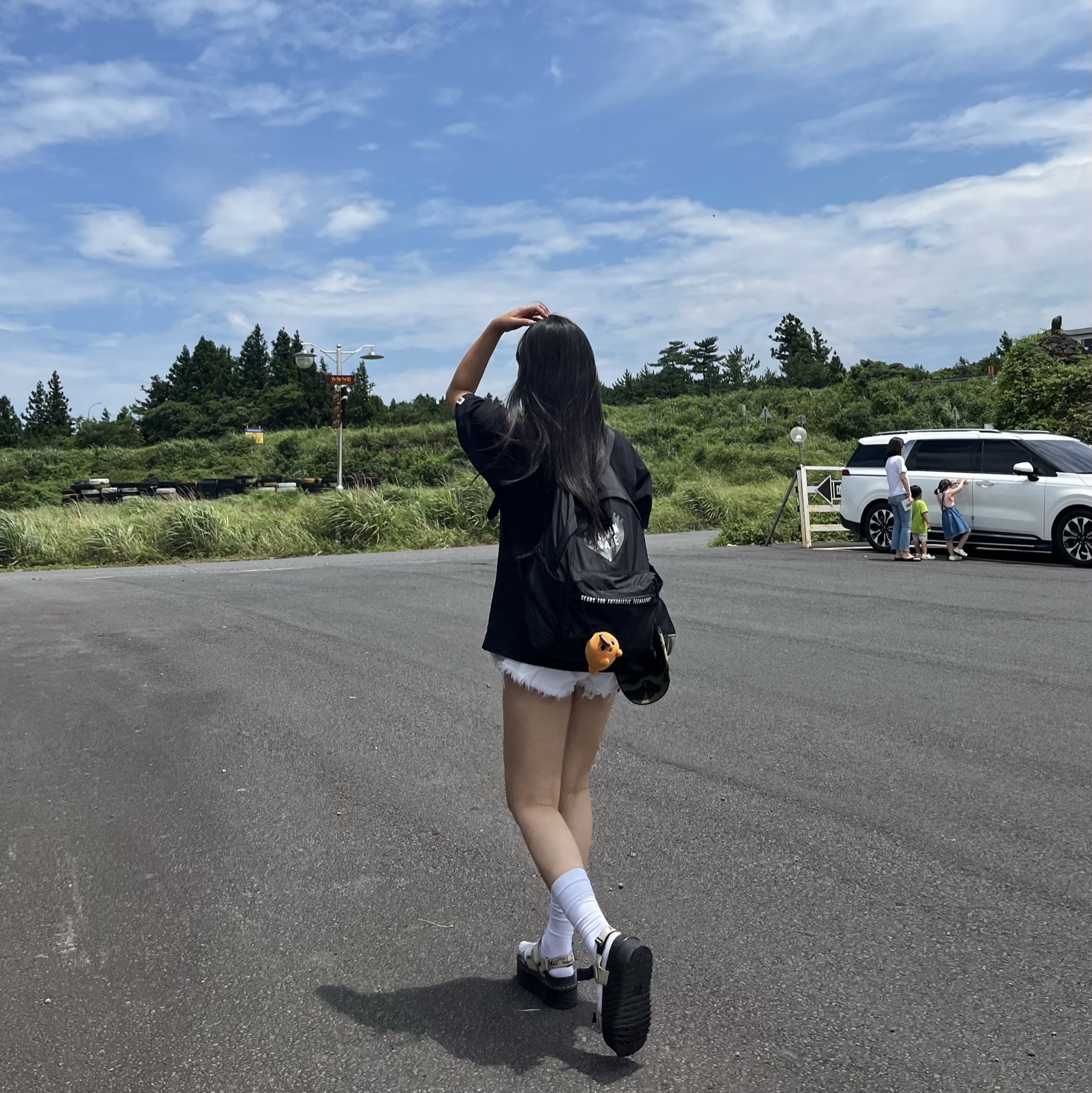 Human Made Nylon Heart Backpack Black, (W) Dr. Martens Kimber Platform Sandal Peach Beige 착용 스타일 - 1