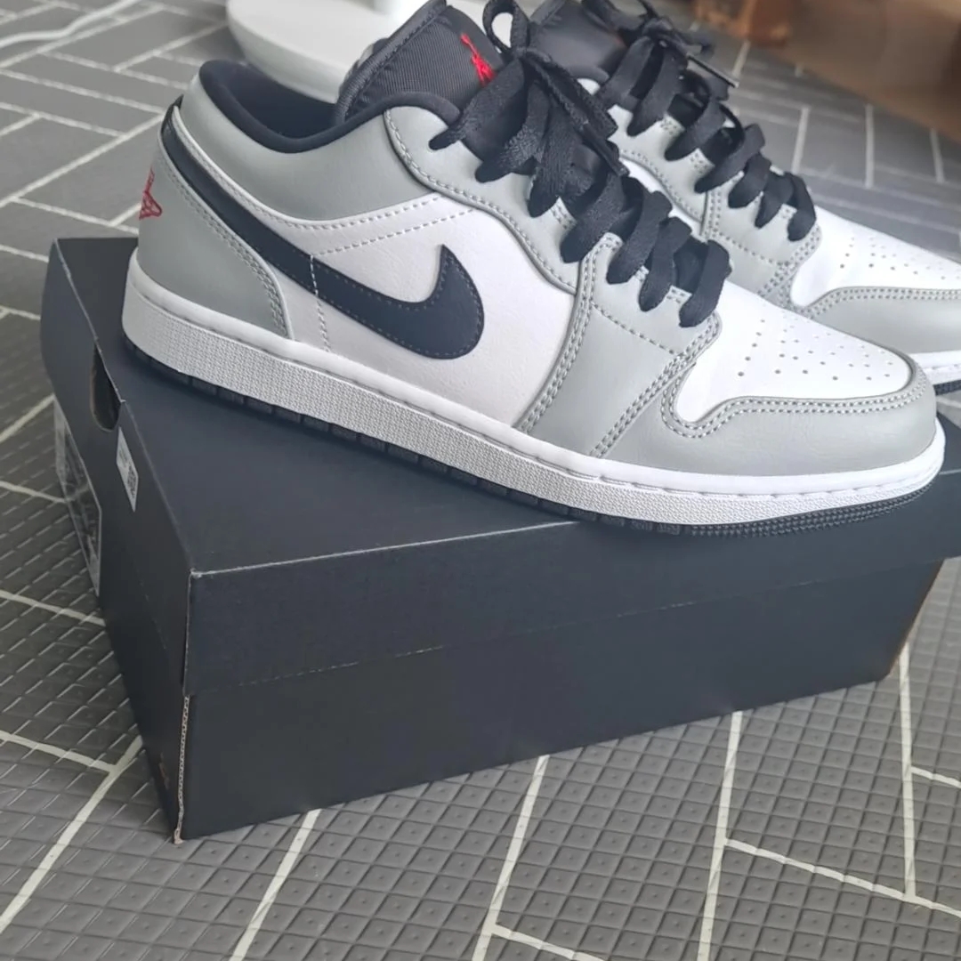 Jordan 1 Low Light Smoke Grey 착용 스타일