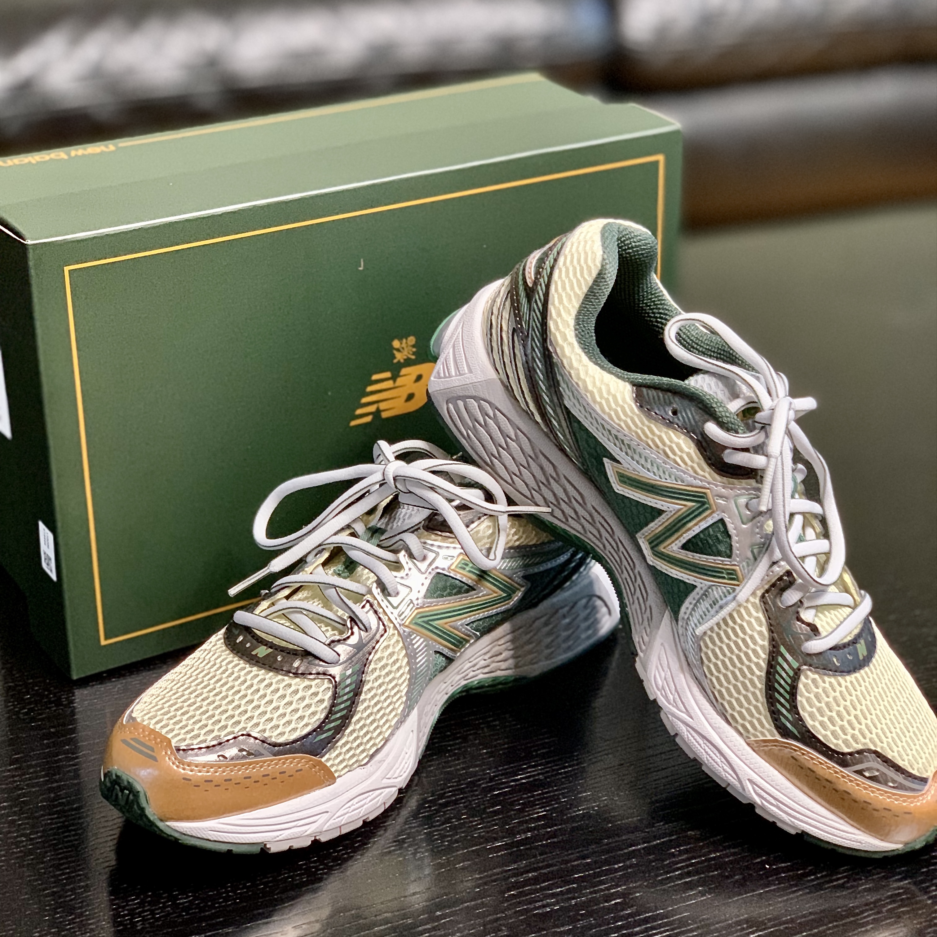 New Balance x Aime Leon Dore 860v2 Green 착용 스타일