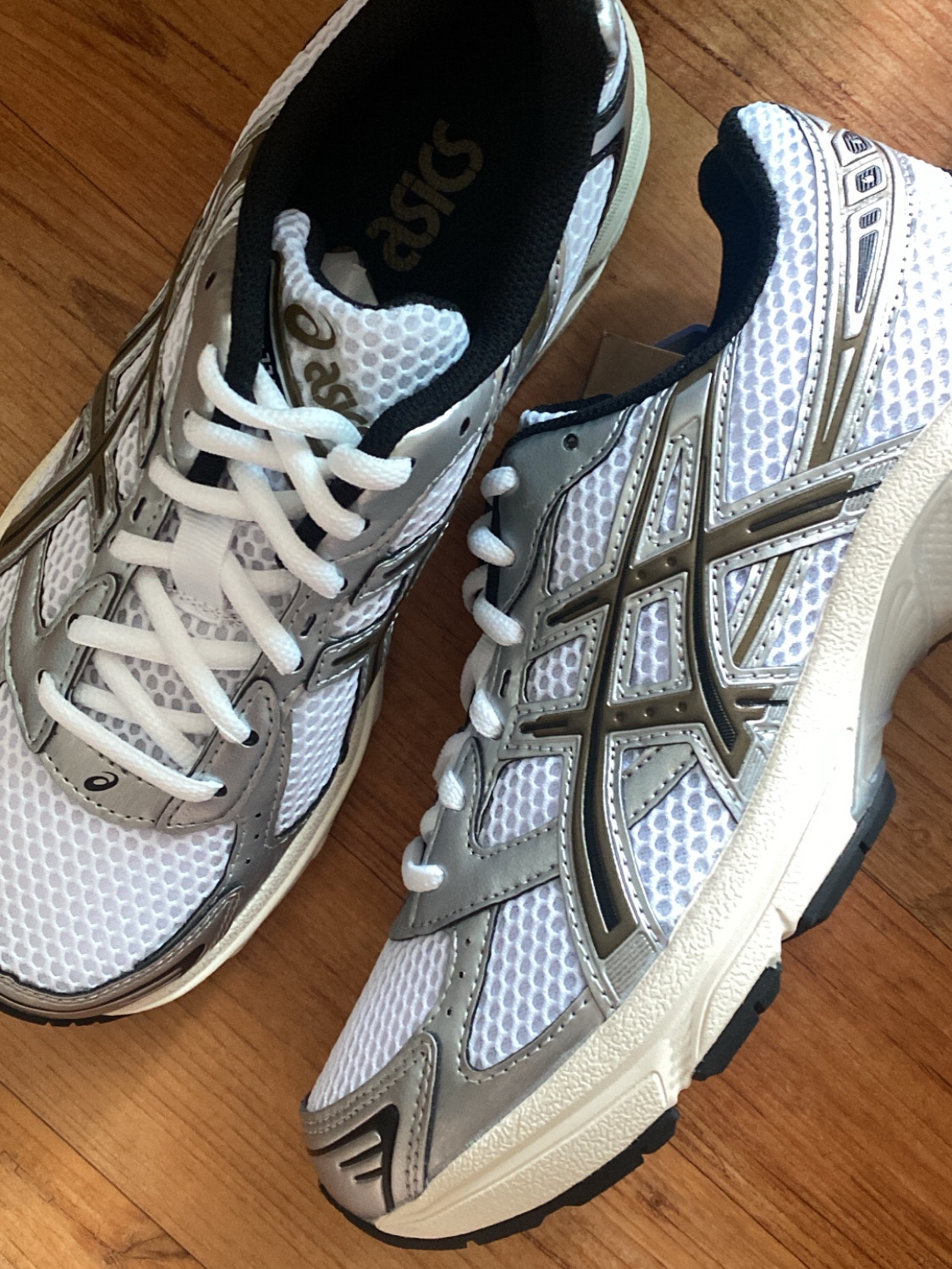 Asics Gel-1130 White Clay Canyon 착용 스타일 - 3