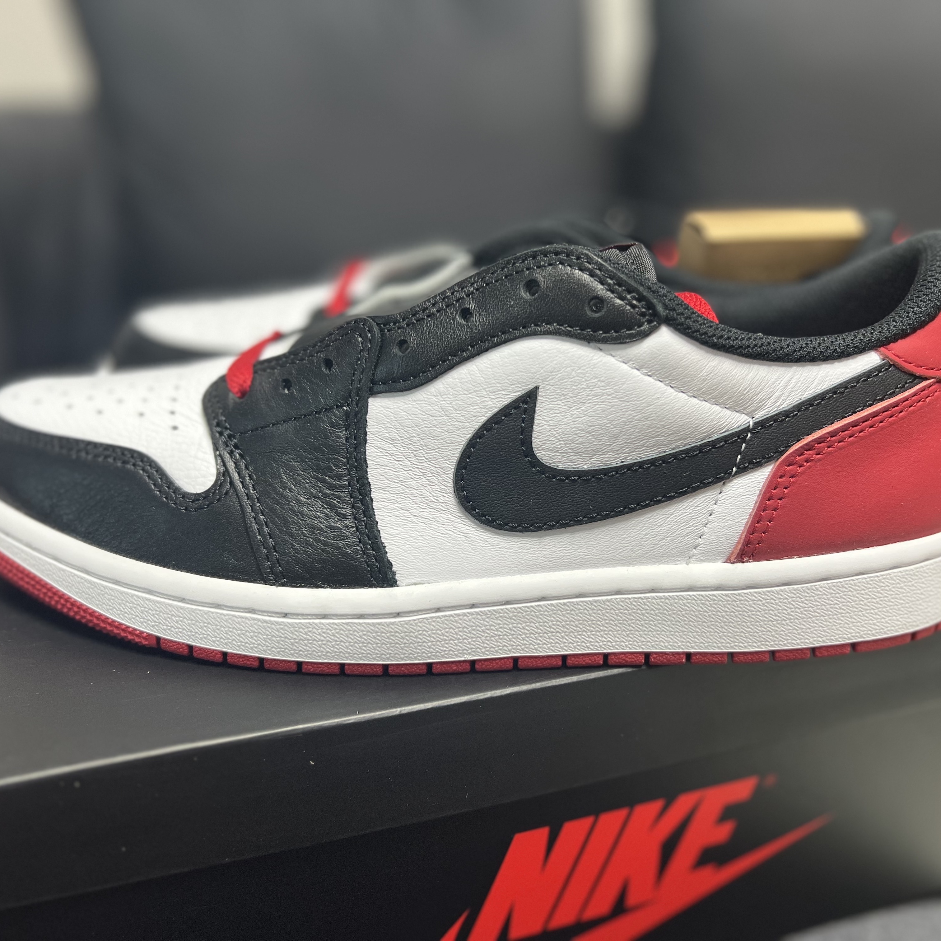 Jordan 1 Retro Low OG Black Toe 착용 스타일 - 1