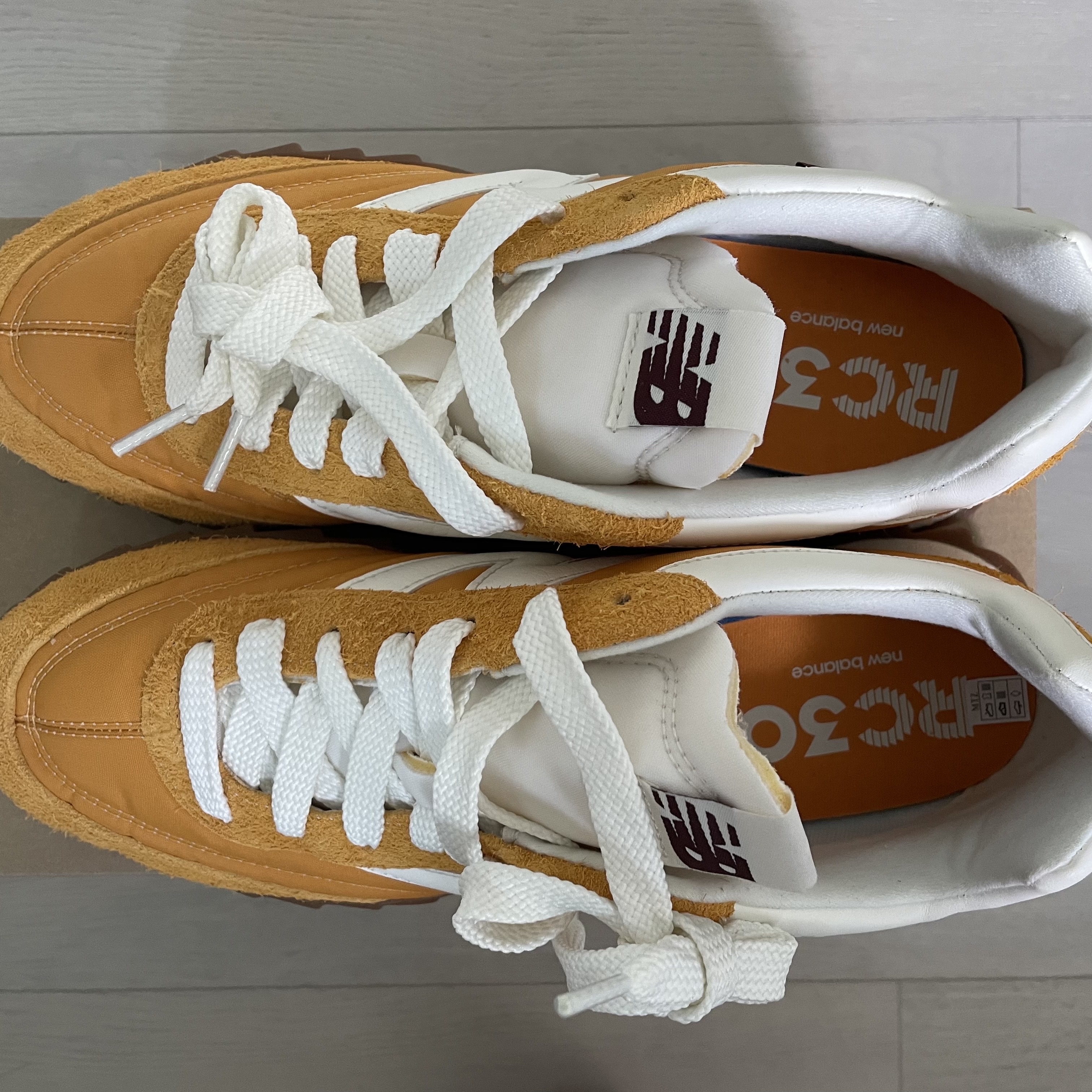 New Balance x Donald Glover RC30 Golden Hour 착용 스타일 - 2
