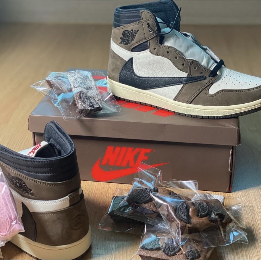 Jordan 1 x Travis Scott Retro High OG SP Mocha 착용 스타일