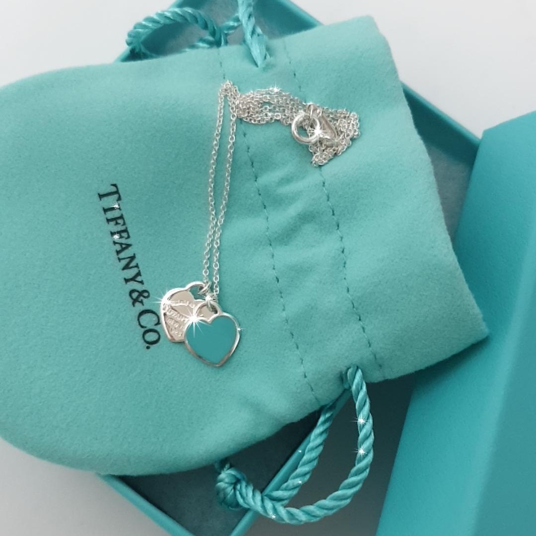 Tiffany & Co. Return To Tiffany Blue Double Heart Tag Pendant Mini Silver 착용 스타일 - 1