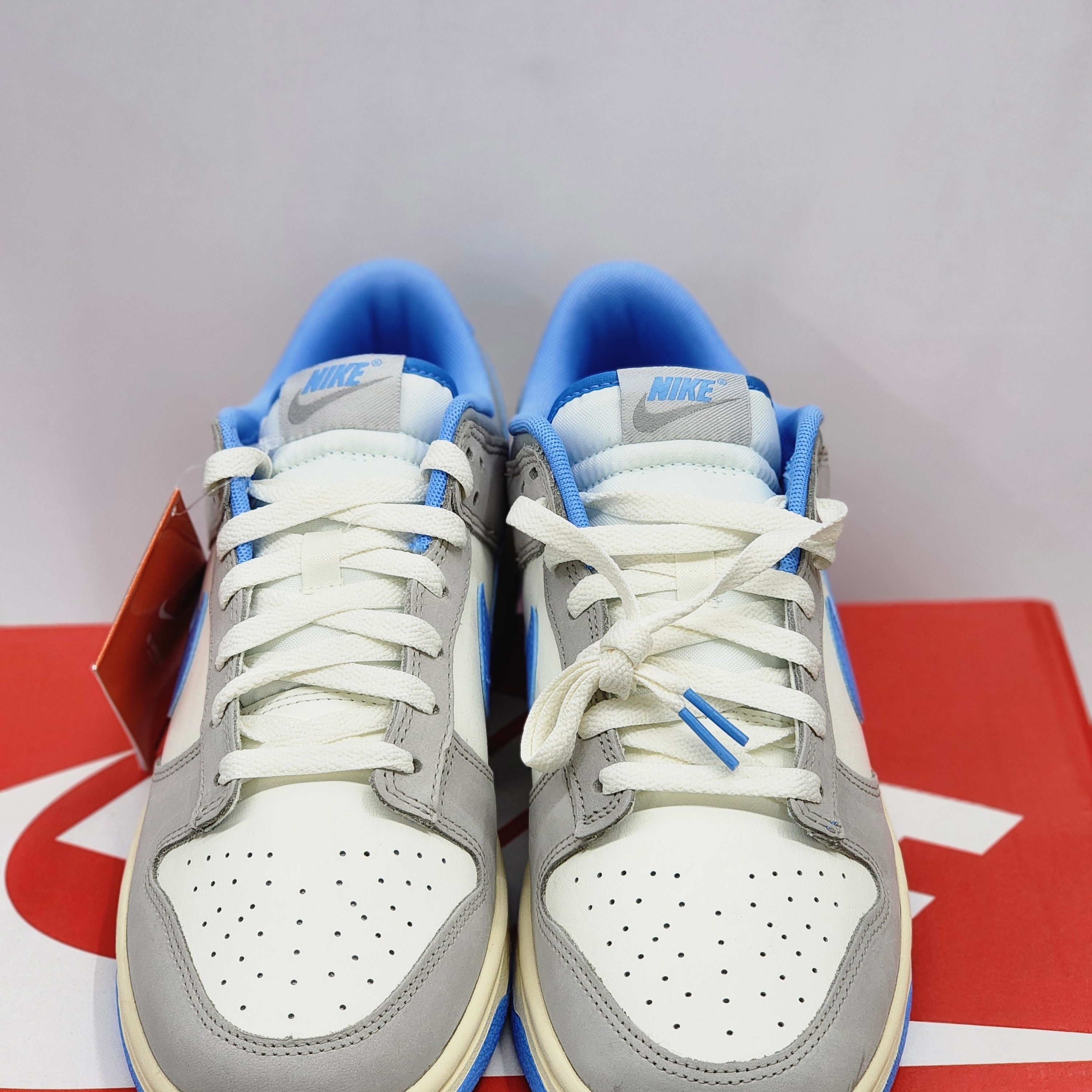 Nike Dunk Low Sail University Blue 착용 스타일 - 3