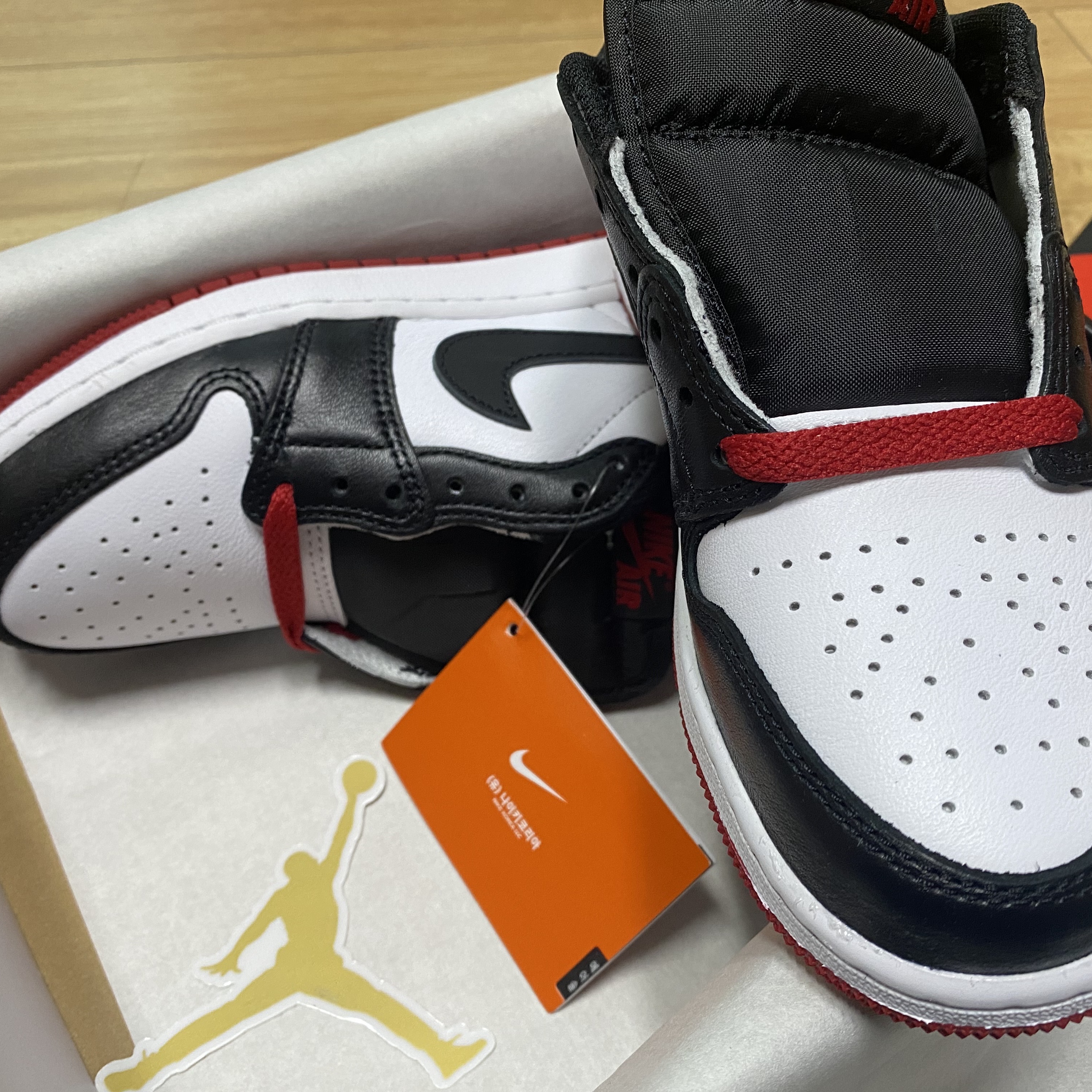 (GS) Jordan 1 Retro Low OG Black Toe 착용 스타일