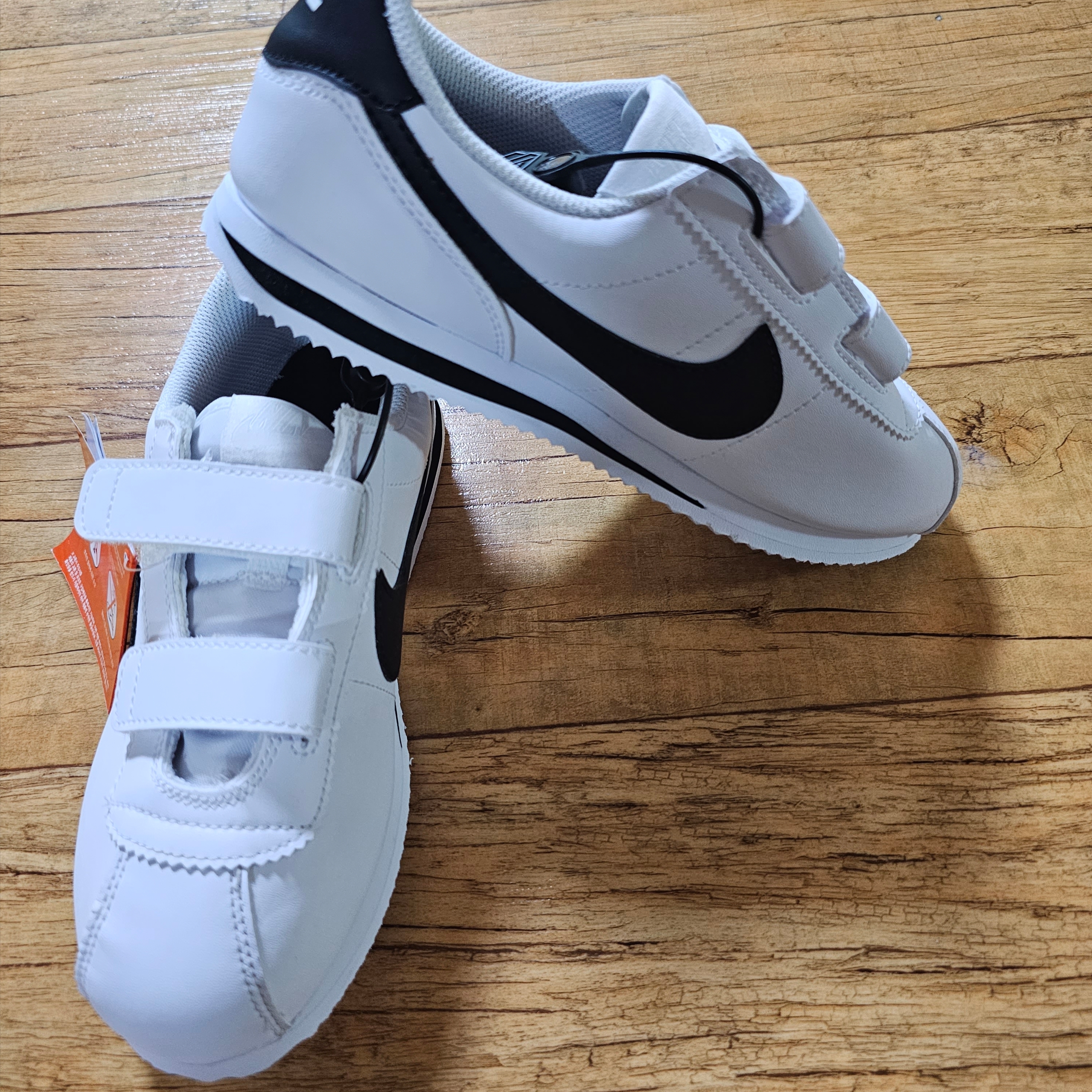 (PS) Nike Cortez Basic SL White Black 착용 스타일