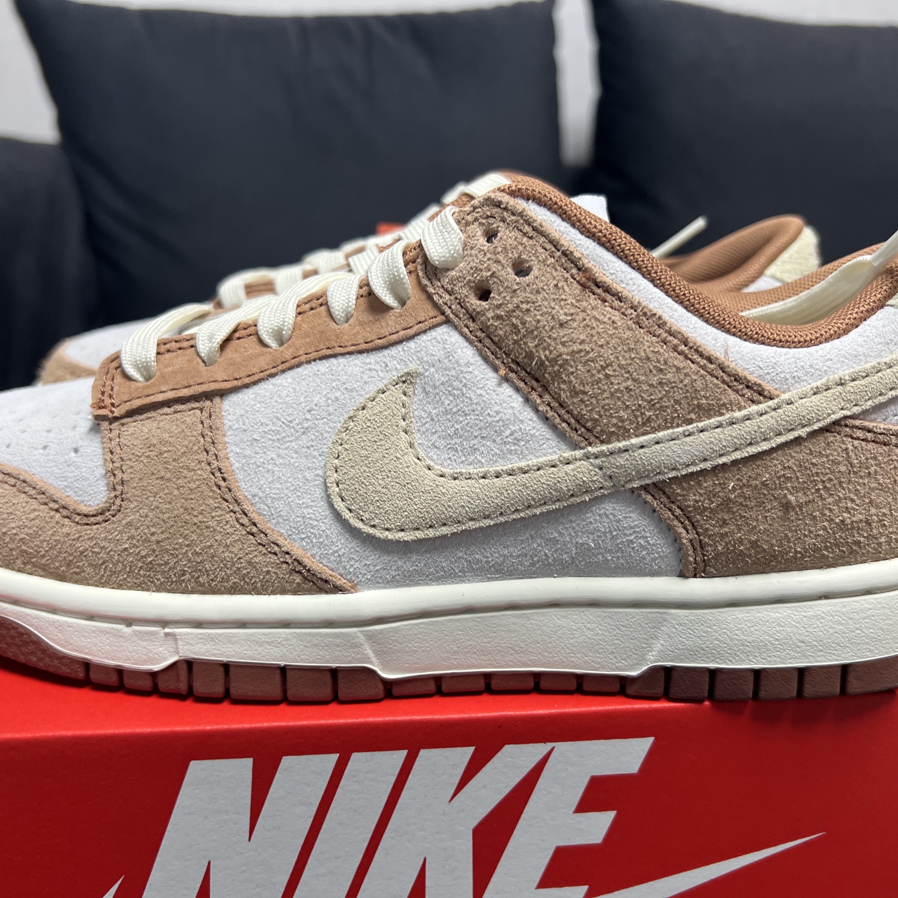 Nike Dunk Low Pro Premium Medium Curry 착용 스타일 - 2