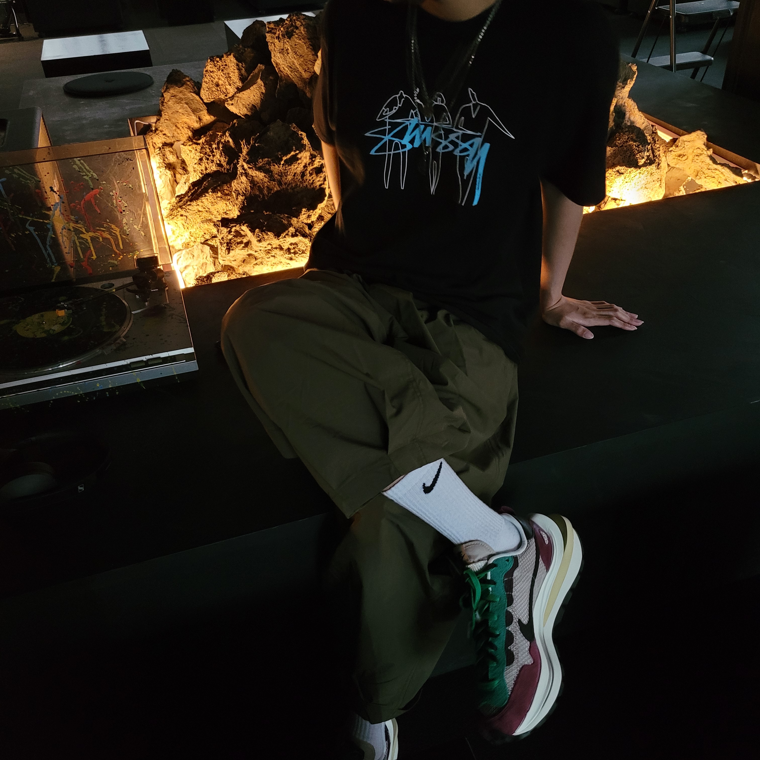 Nike x Sacai VaporWaffle String & Black Villain Red 착용 스타일