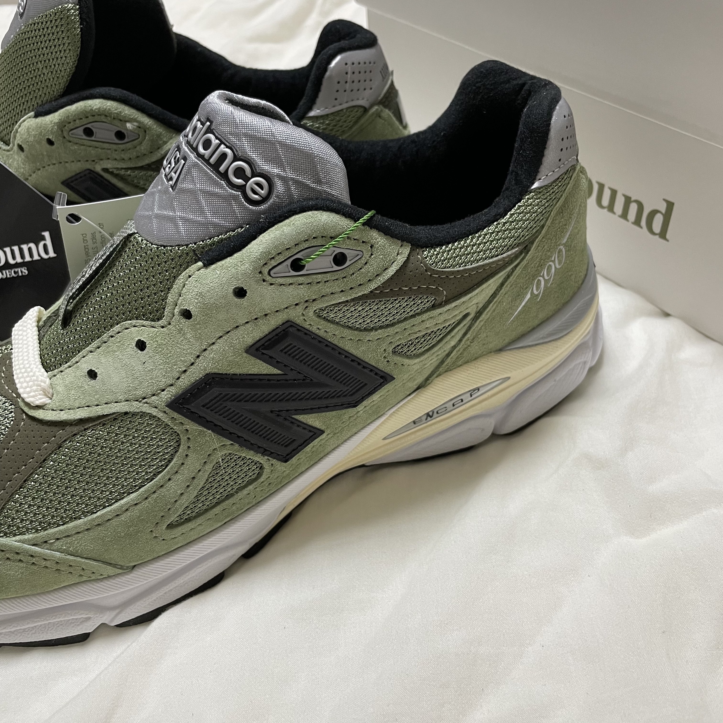 New Balance x JJJJound 990v3 Olive 착용 스타일
