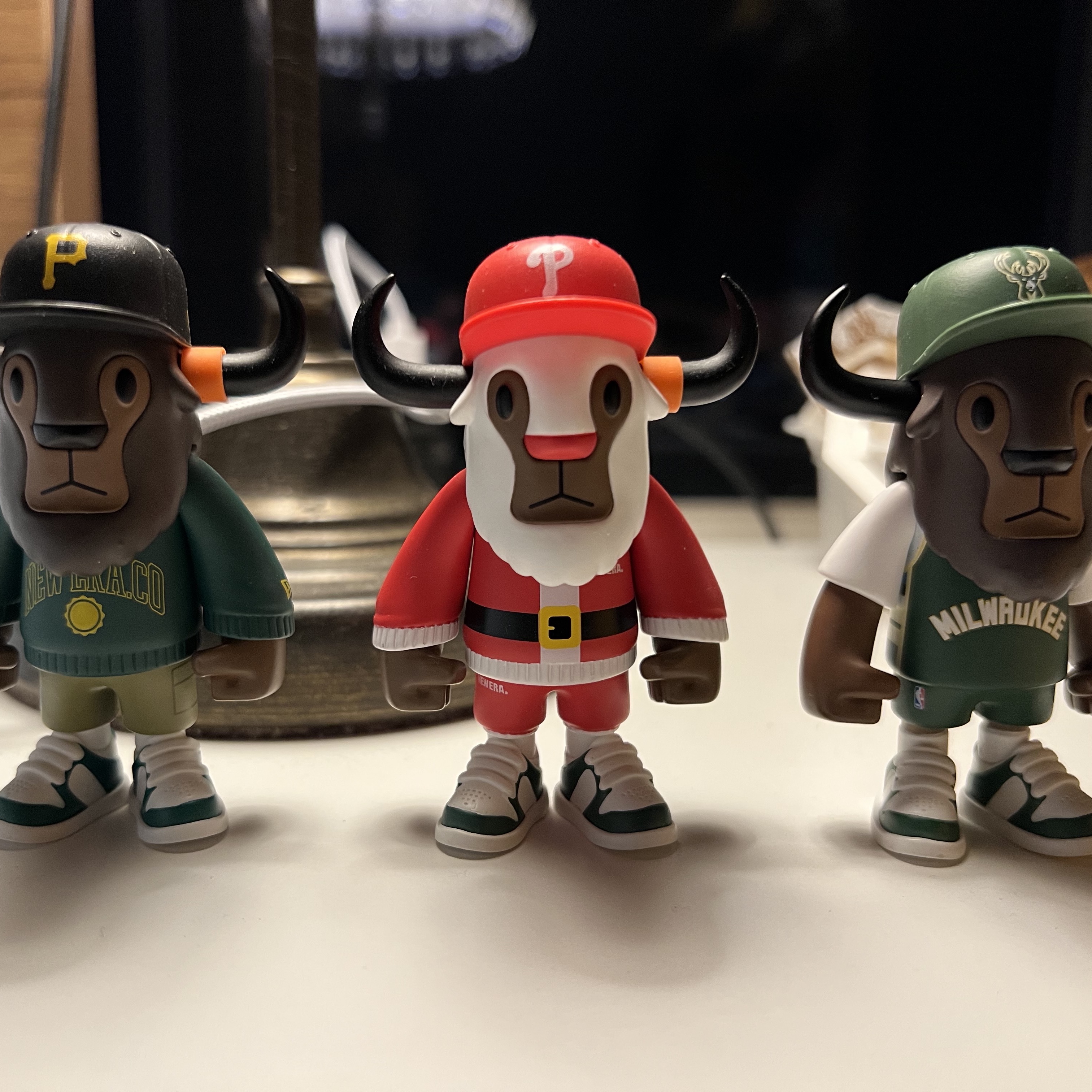 Darkr8m Studio x New Era FFALO Figure Black 착용 스타일