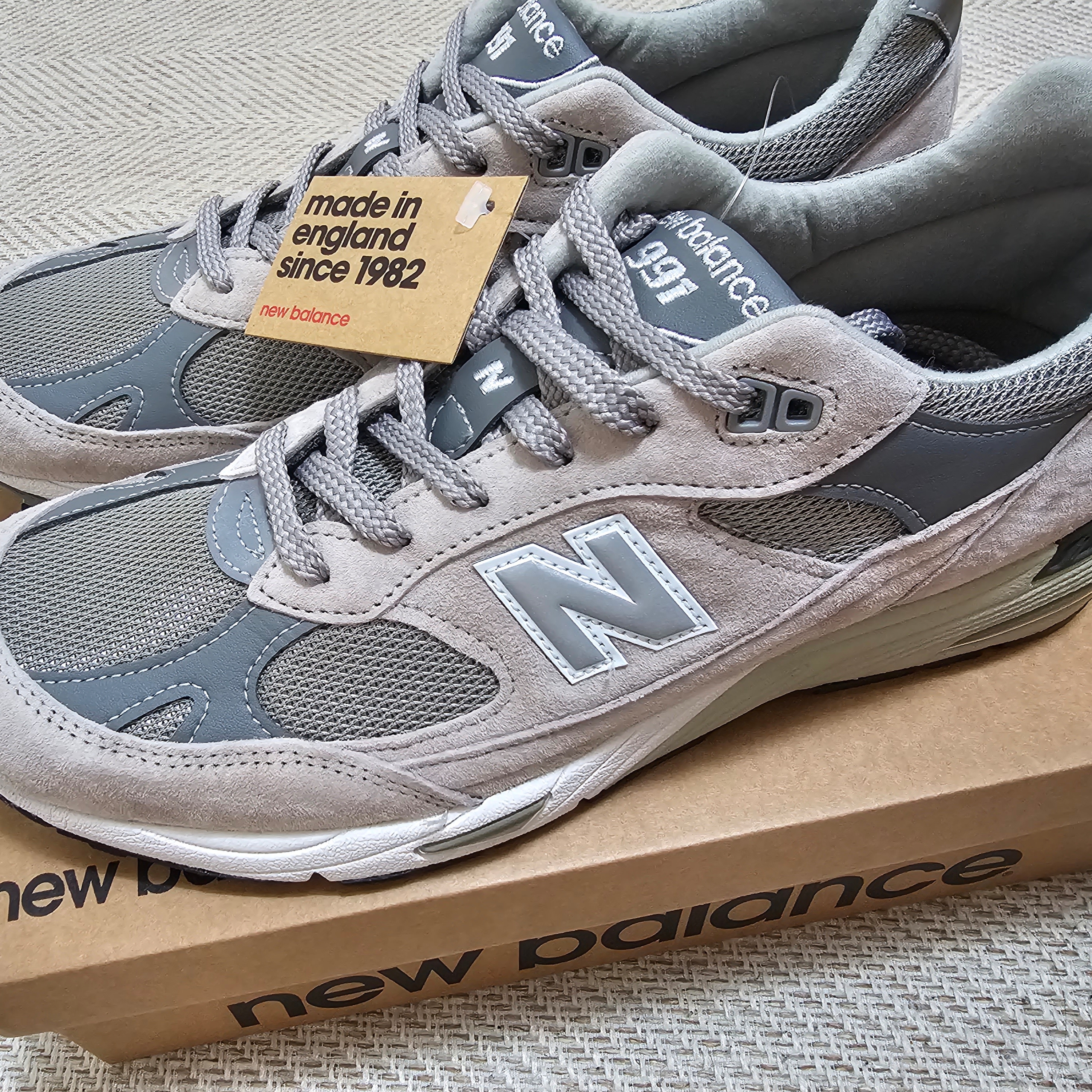 New Balance 991 Made in UK Grey 착용 스타일