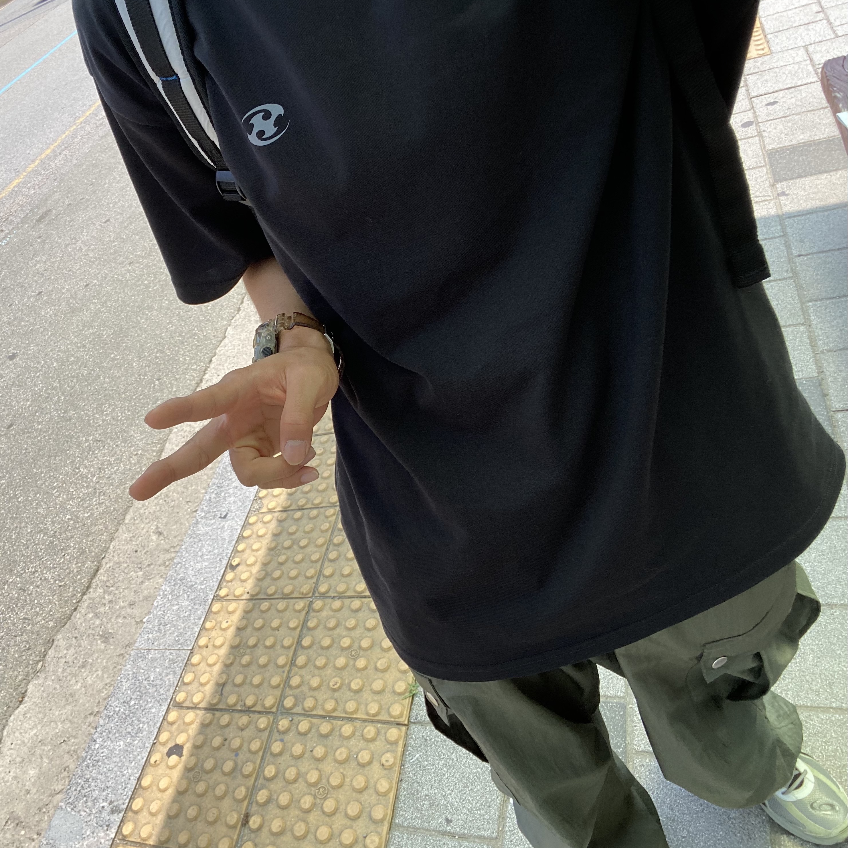 Sansan Gear Logo T-Shirt Black - 23SS, Asics Jog 100 S Sheet Rock - 2E Wide 착용 스타일