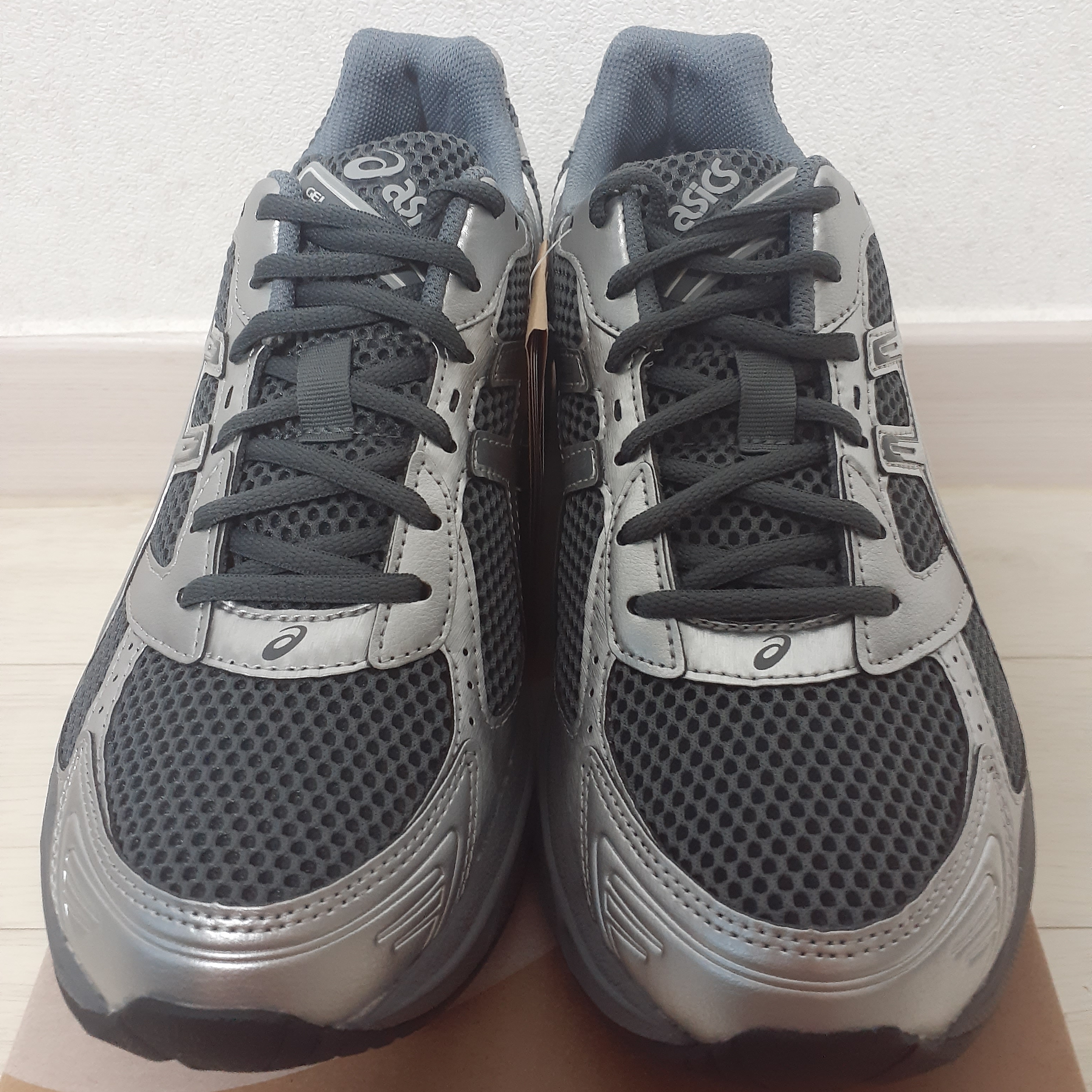 Asics Gel-1130 Steel Grey Pure Silver 착용 스타일