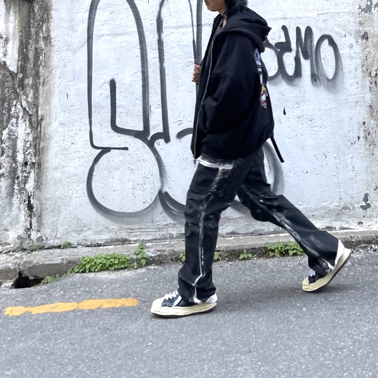 Maison Mihara Yasuhiro Blakey VL OG Sole Canvas Low-top Sneakers Black 착용 스타일