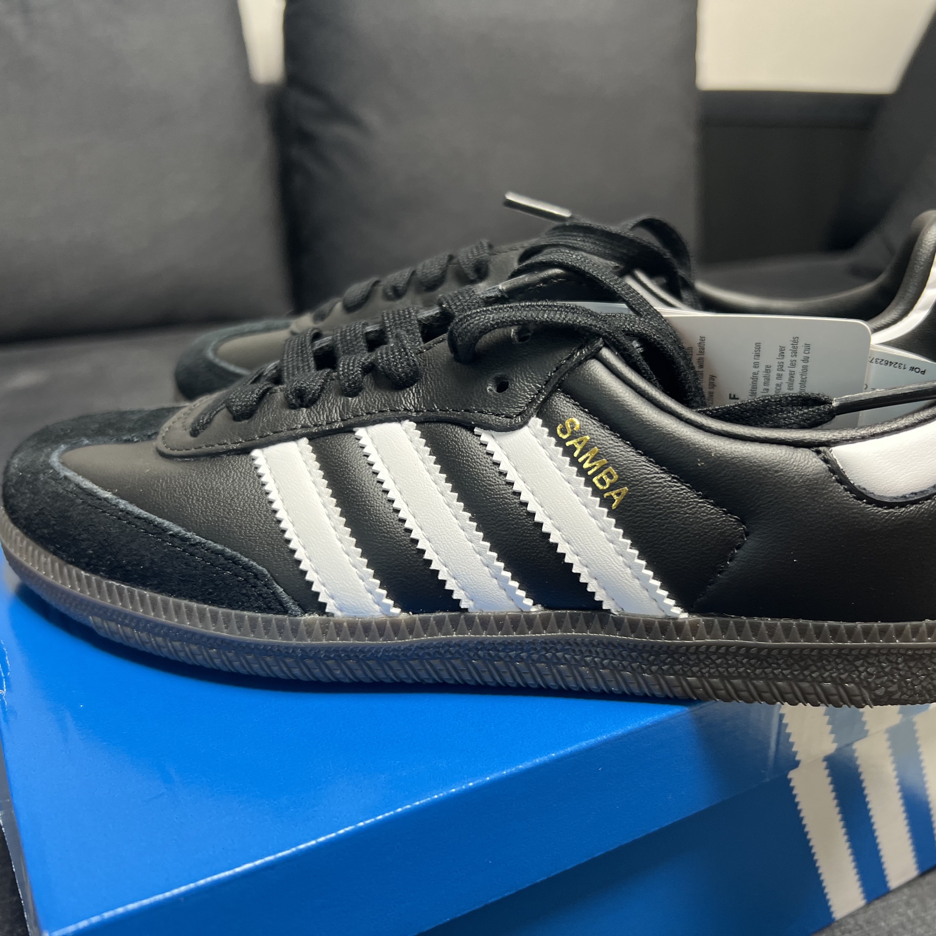 Adidas Samba OG Black White Gum 착용 스타일 - 2