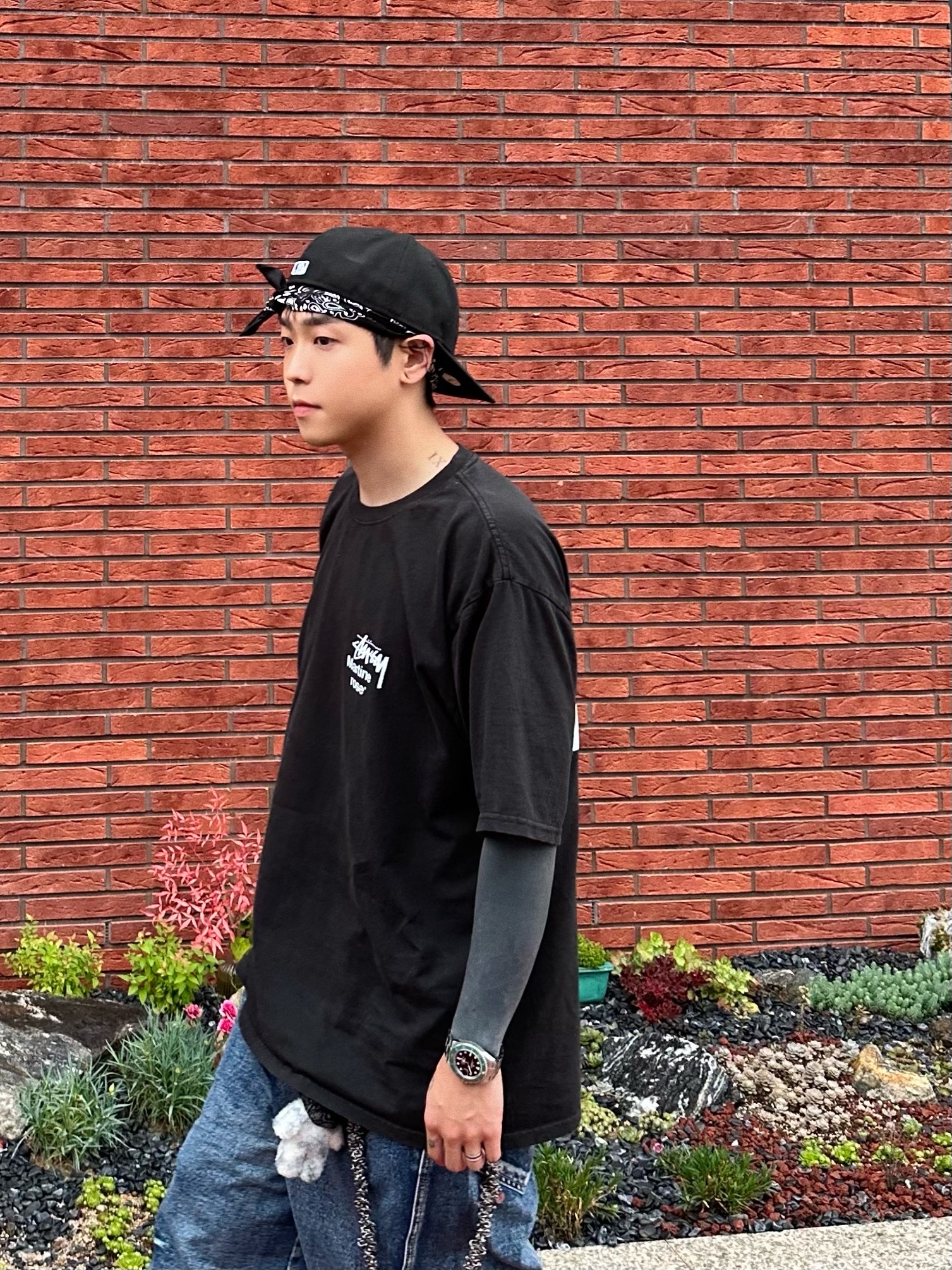 Stussy x Martine Rose Collage Pigment Dyed T-Shirt Black 착용 스타일 - 4