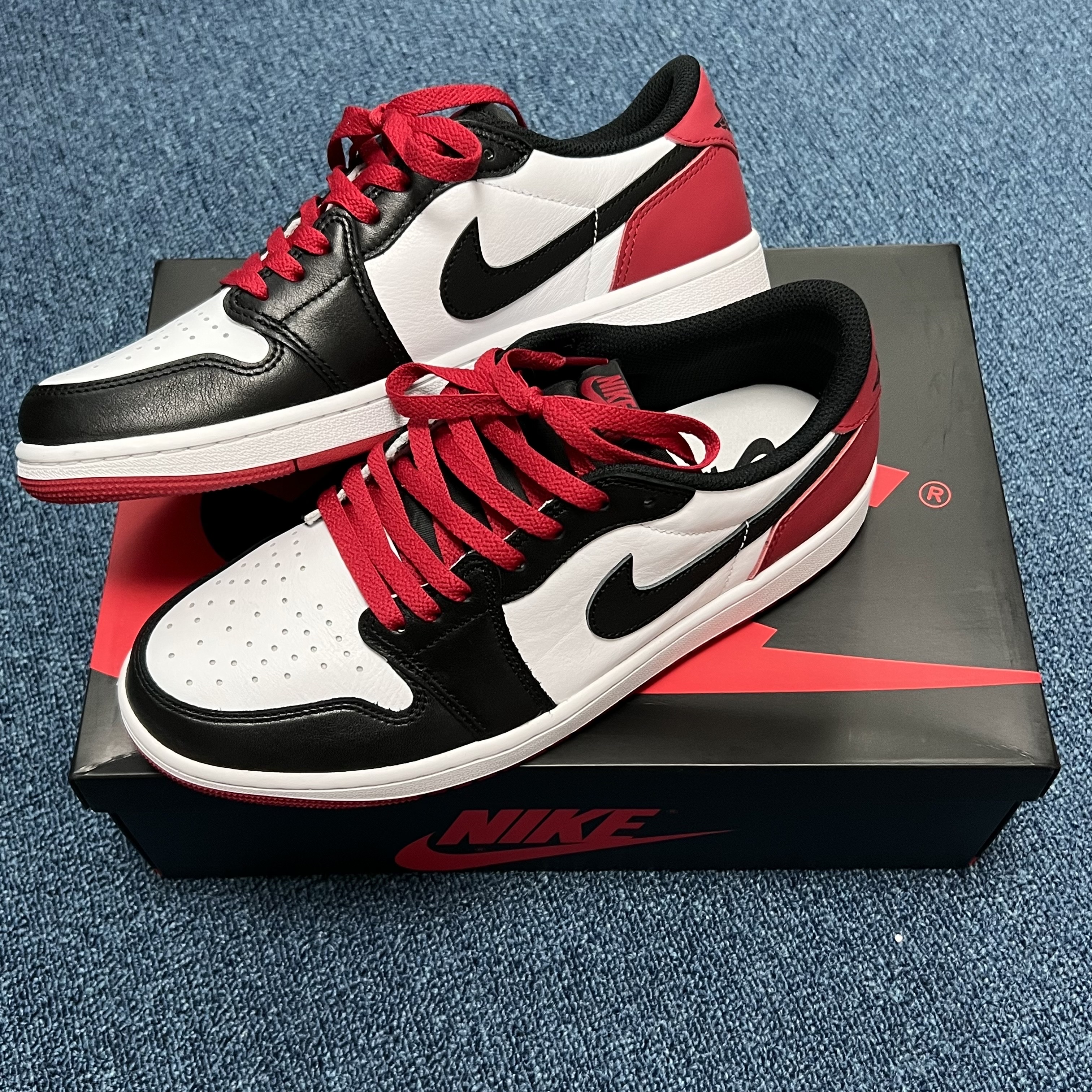 Jordan 1 Retro Low OG Black Toe 착용 스타일 - 1