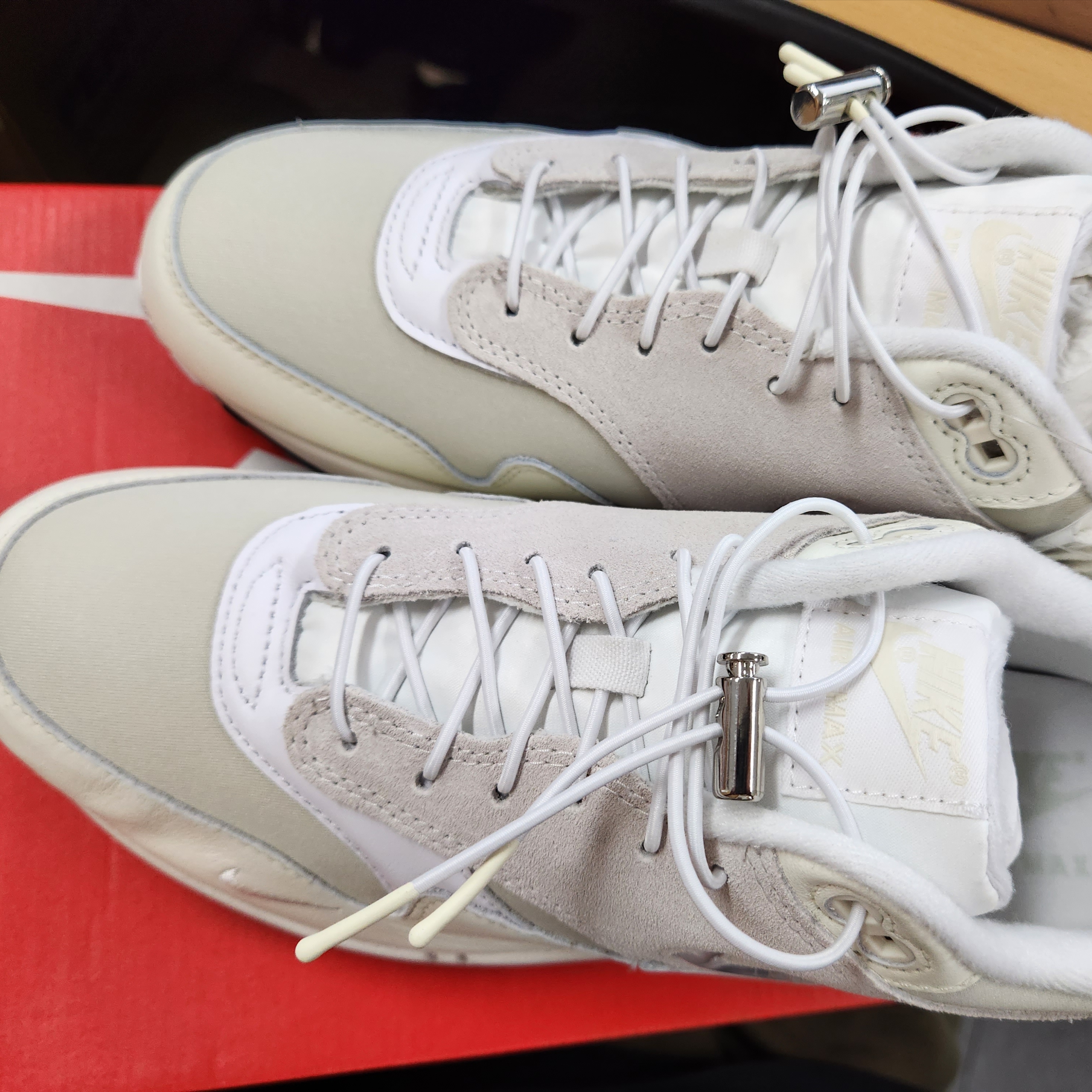 Nike Air Max 1 Hangul Day 착용 스타일 - 2
