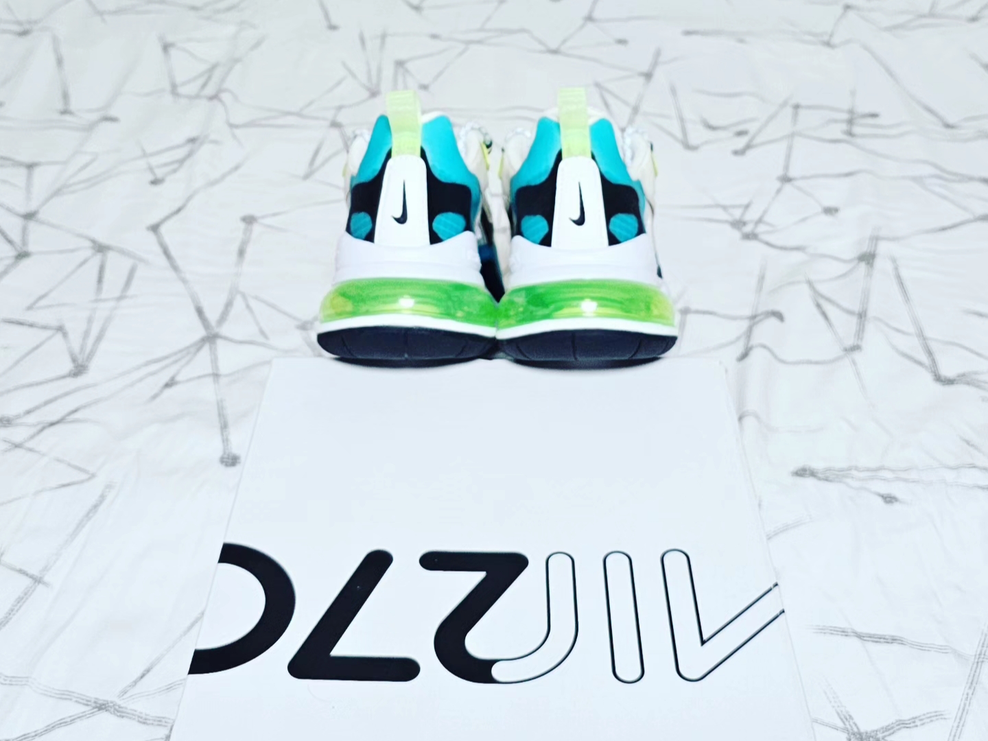 Nike Air Max 270 SE Oracle Aqua 착용 스타일 - 5