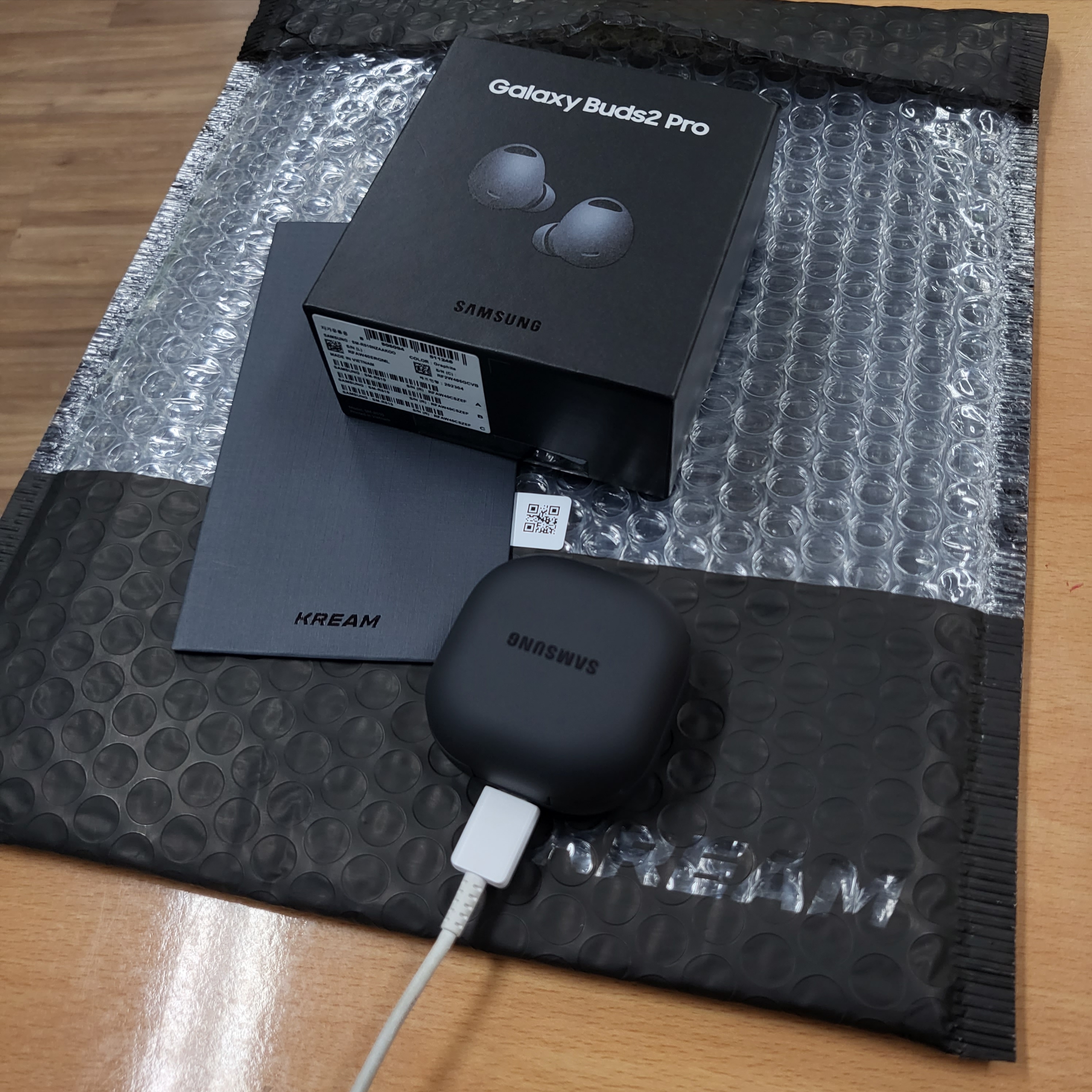 Samsung Galaxy Buds2 Pro Graphite (Korean Ver.) 착용 스타일