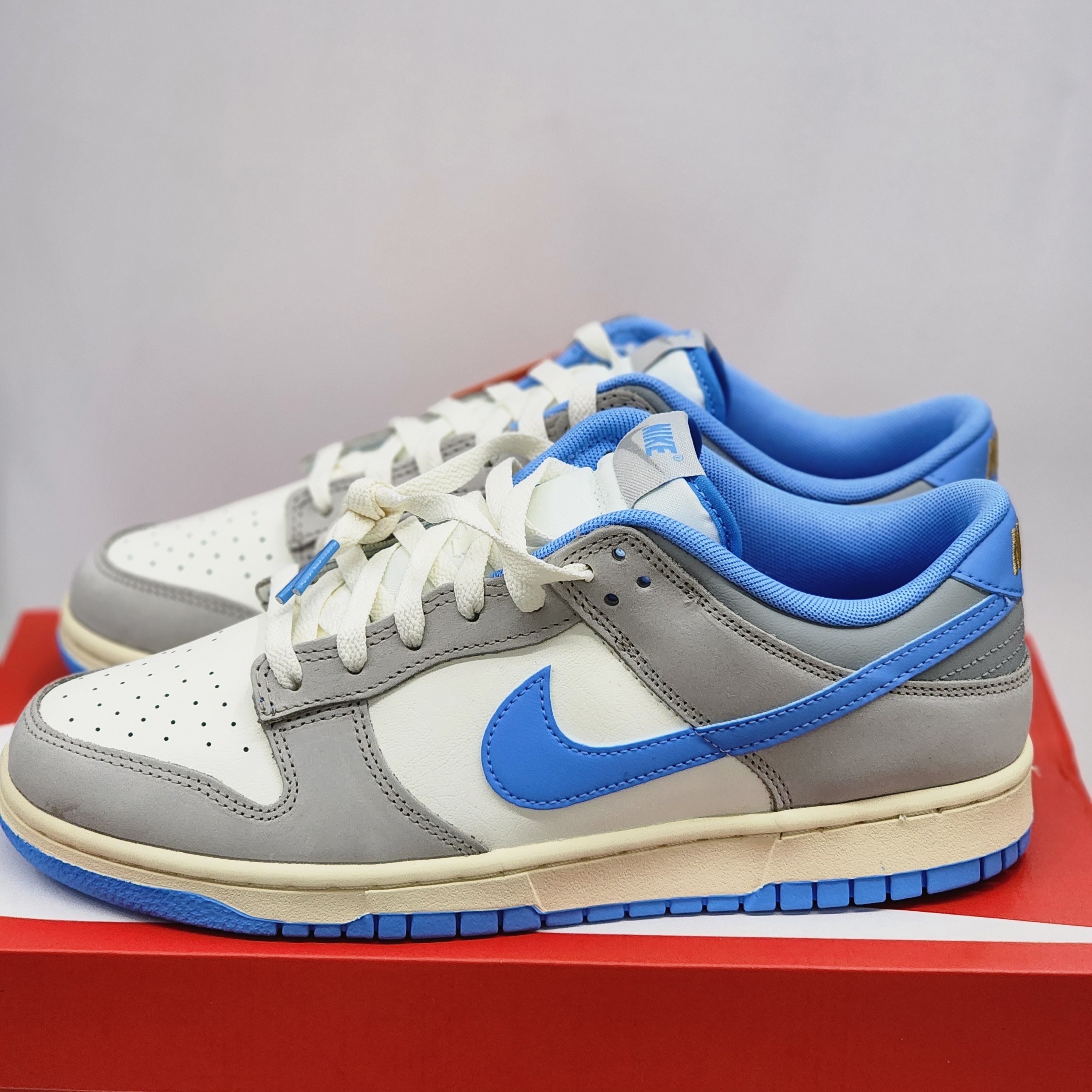 Nike Dunk Low Sail University Blue 착용 스타일 - 2