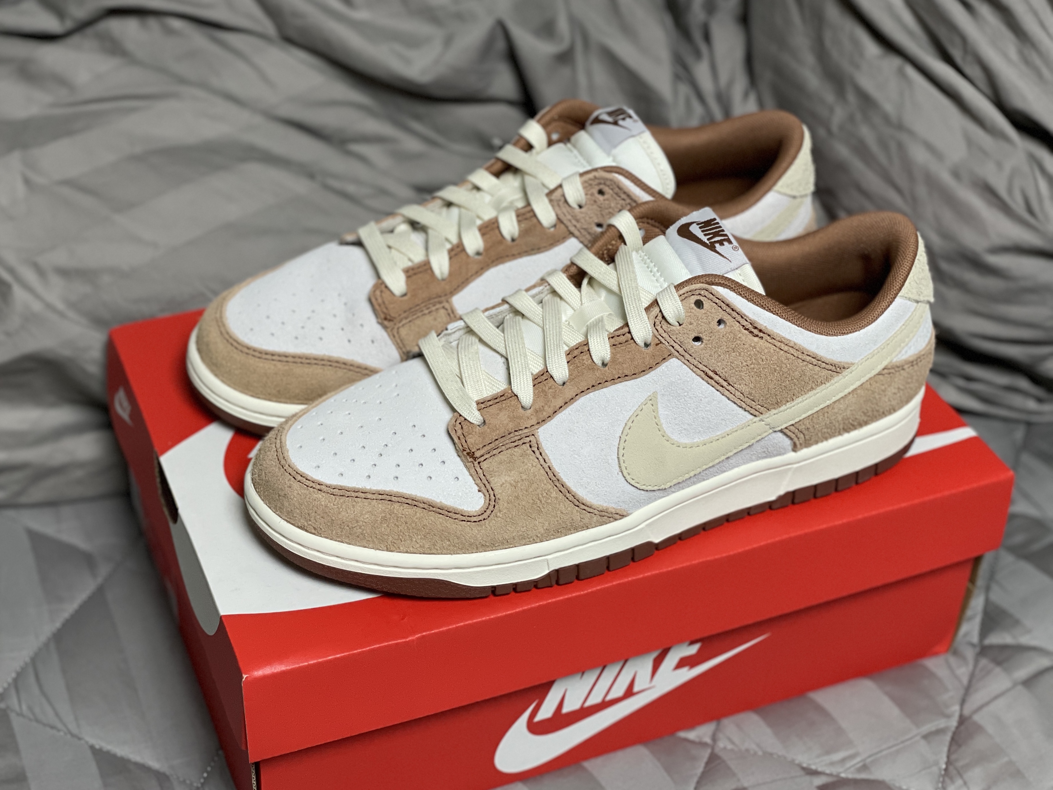 Nike Dunk Low Pro Premium Medium Curry 착용 스타일 - 1