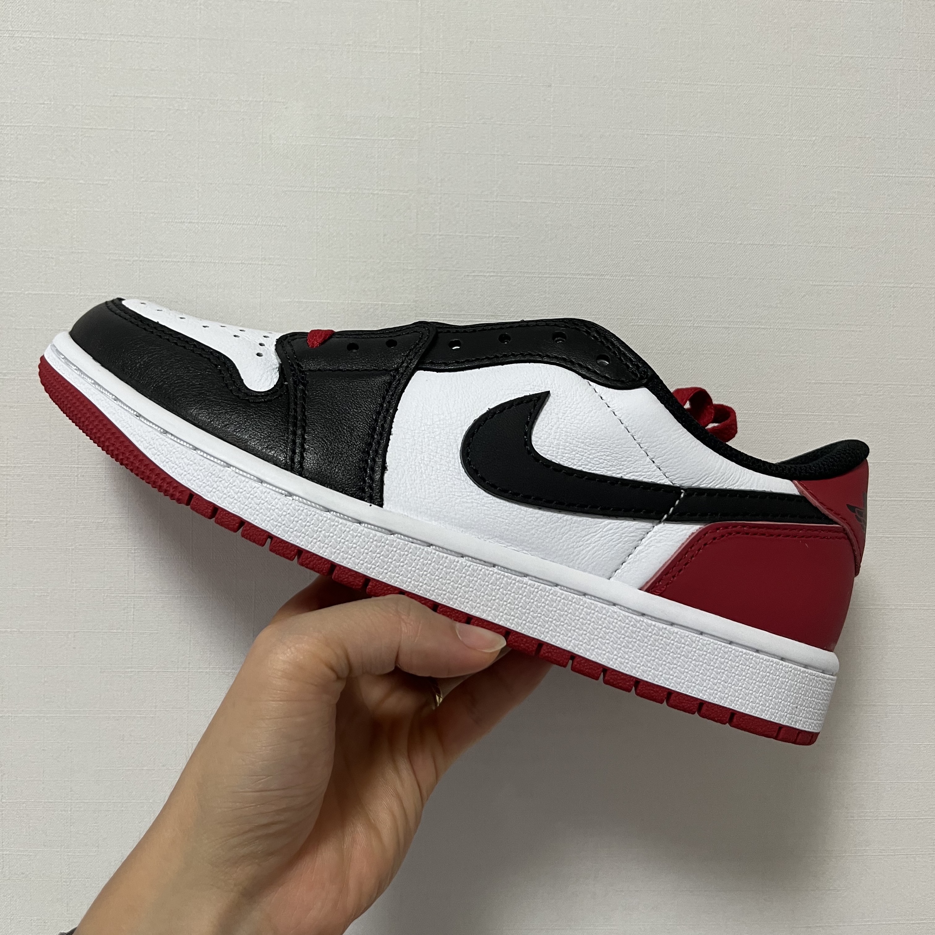 Jordan 1 Retro Low OG Black Toe 착용 스타일