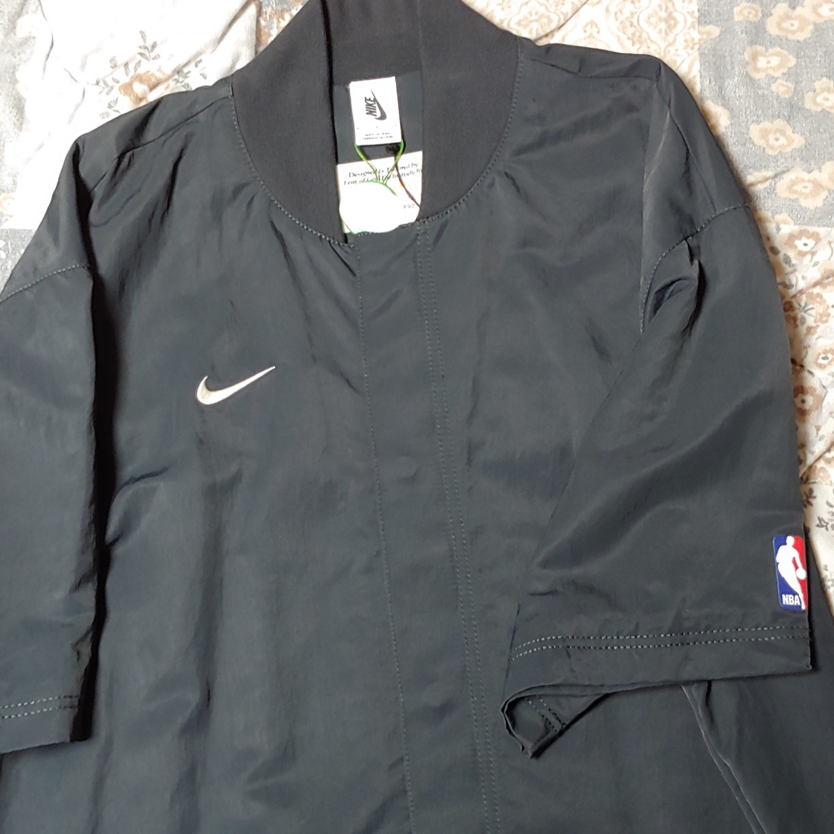 Nike x Fear of God Warm Up Top Off Noir 착용 스타일 - 1