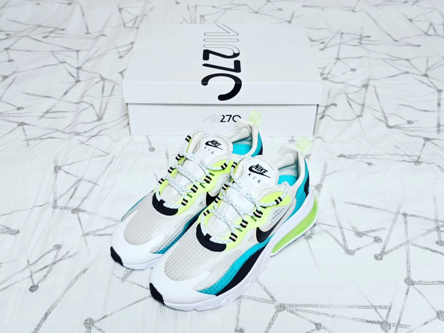 Nike Air Max 270 SE Oracle Aqua 착용 스타일 - 1