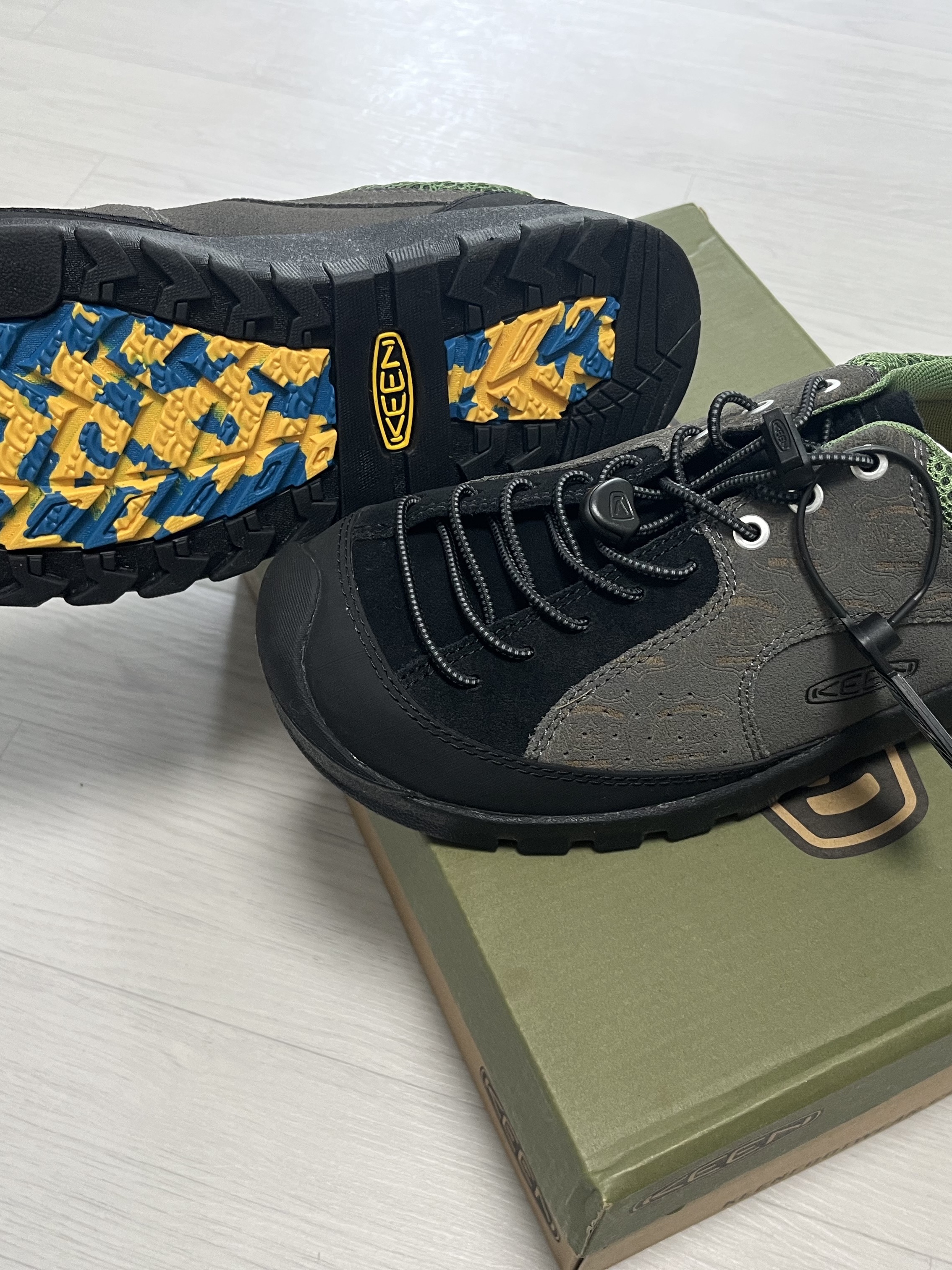 Keen Jasper Rocks SP Sneakers NAC Field 착용 스타일 - 4