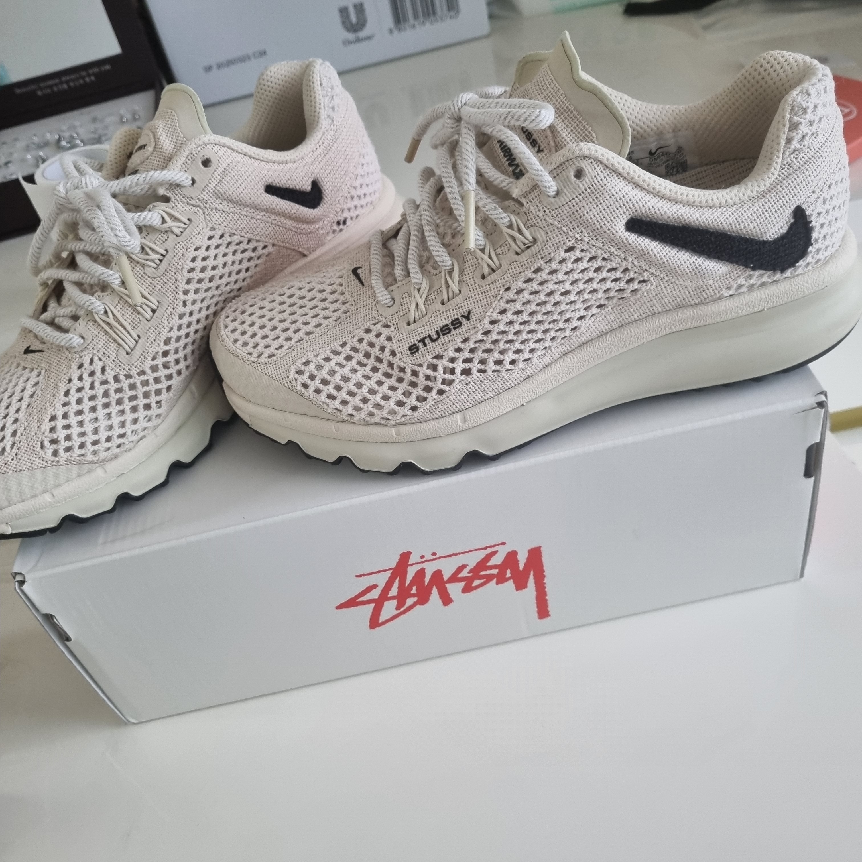 Nike x Stussy Air Max 2013 Fossil 착용 스타일