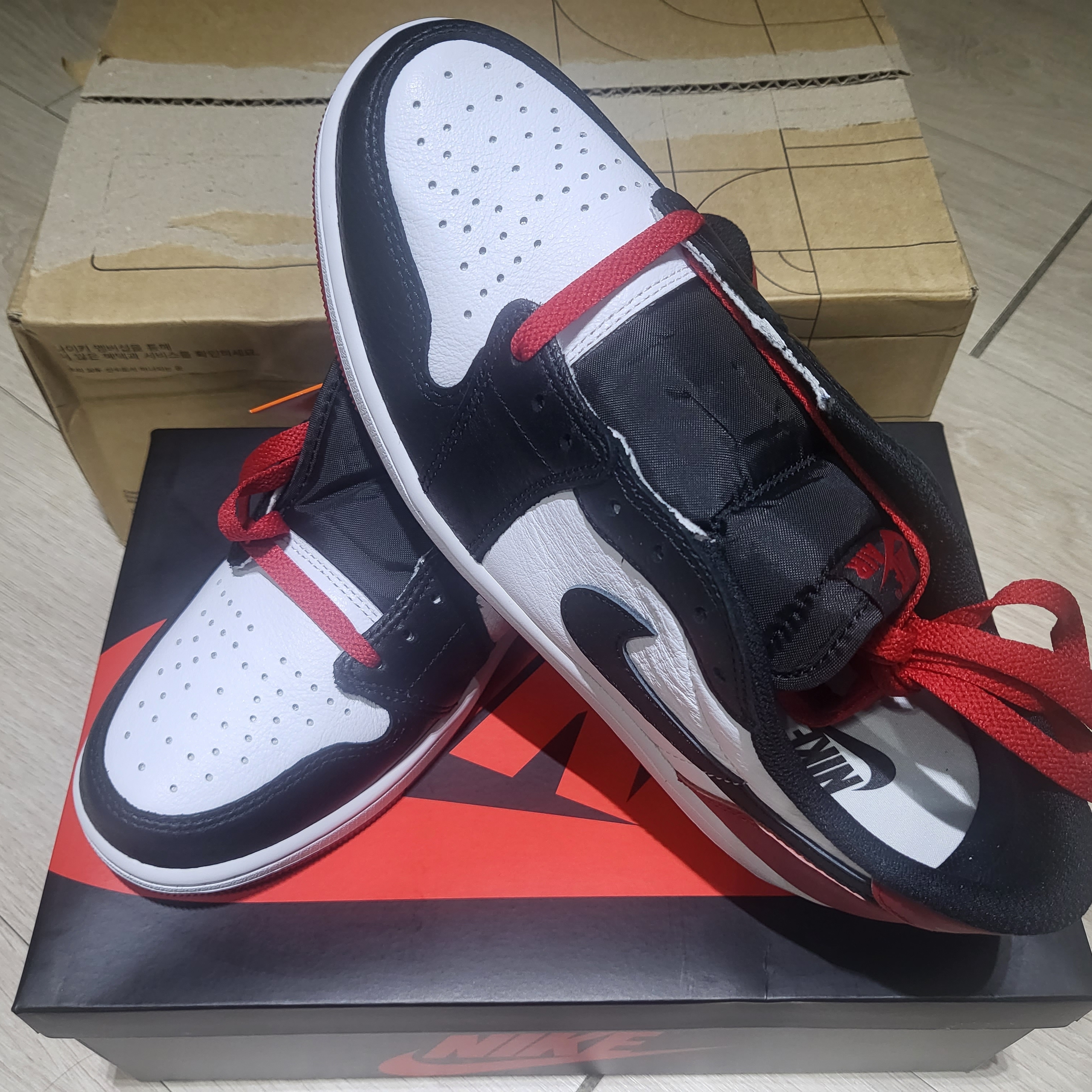 Jordan 1 Retro Low OG Black Toe 착용 스타일