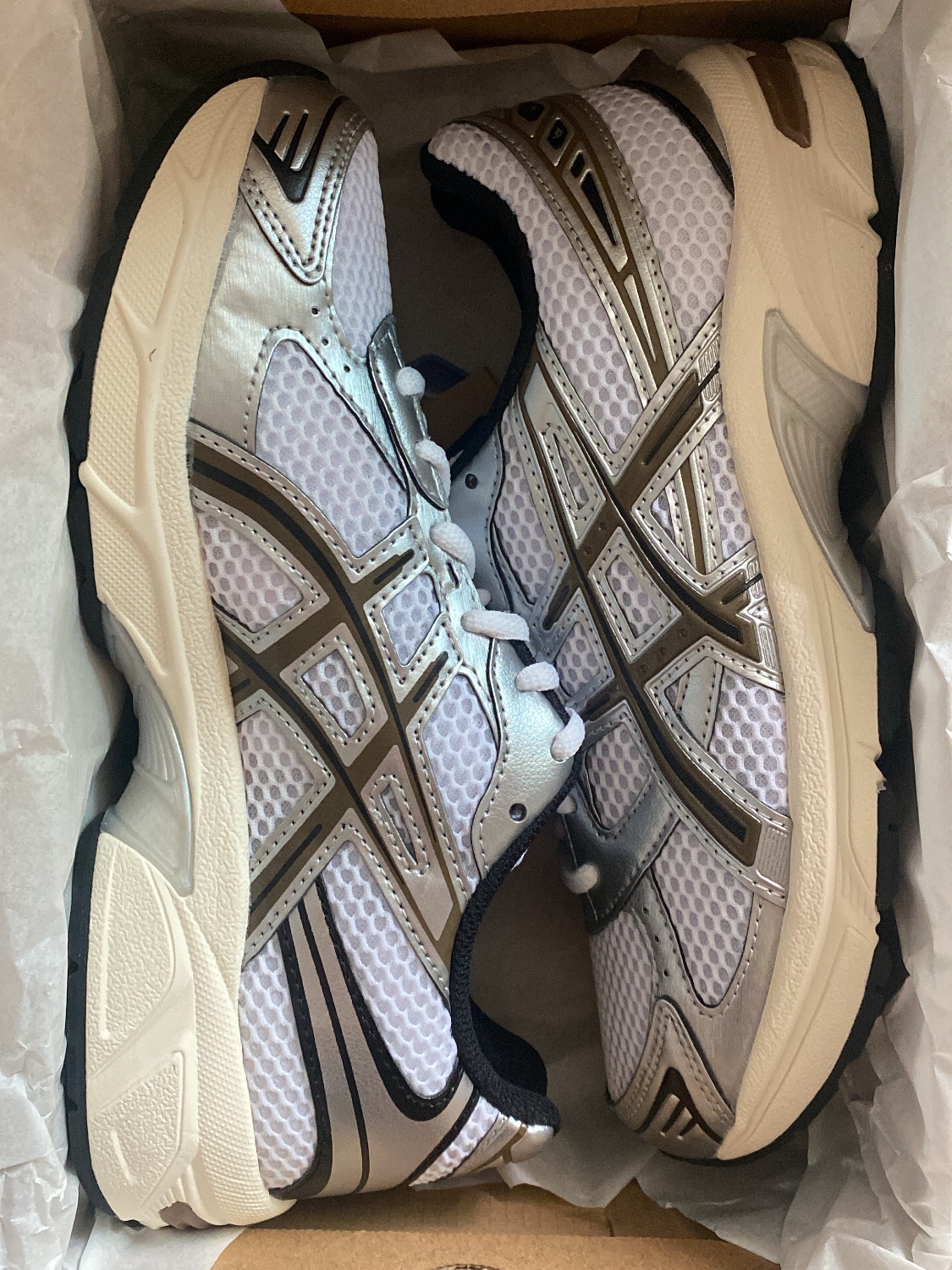 Asics Gel-1130 White Clay Canyon 착용 스타일 - 1