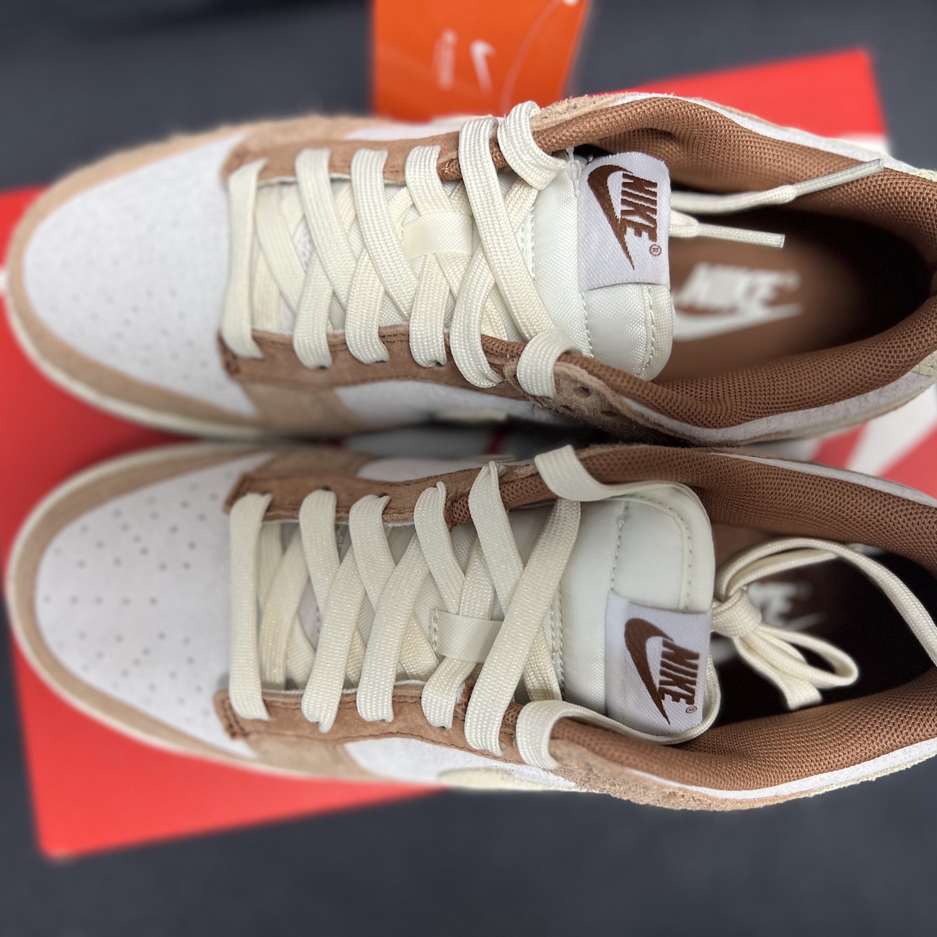 Nike Dunk Low Pro Premium Medium Curry 착용 스타일 - 1