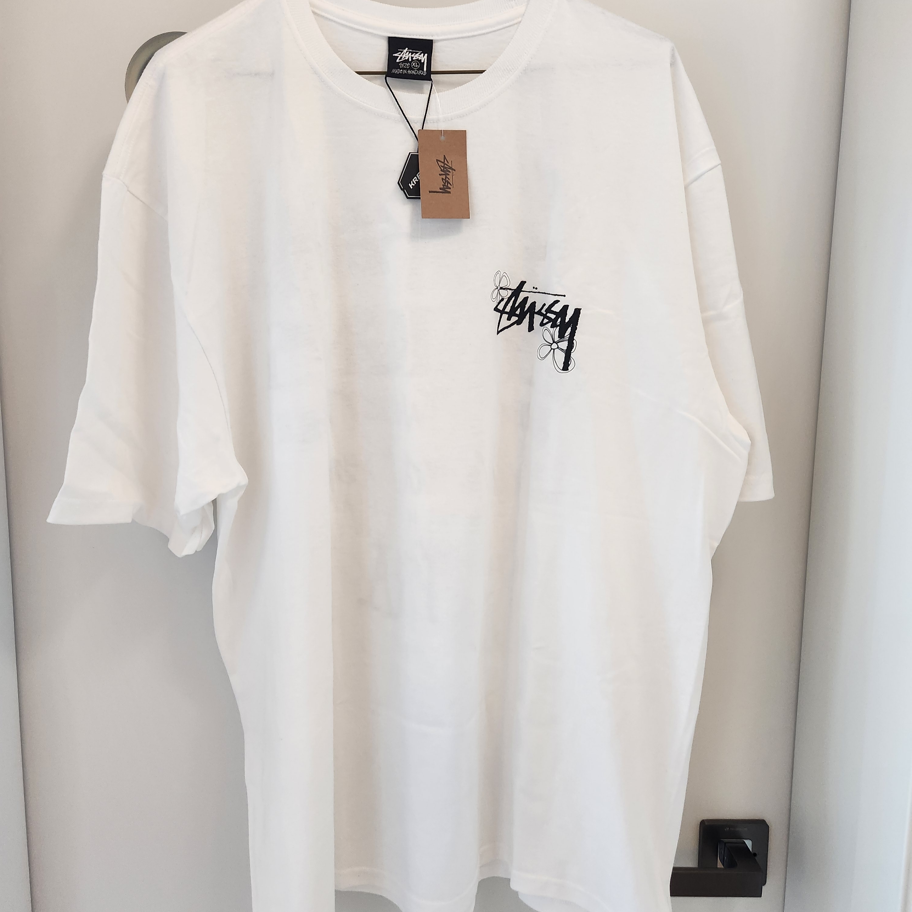 Stussy Summer LB T-Shirt White 착용 스타일
