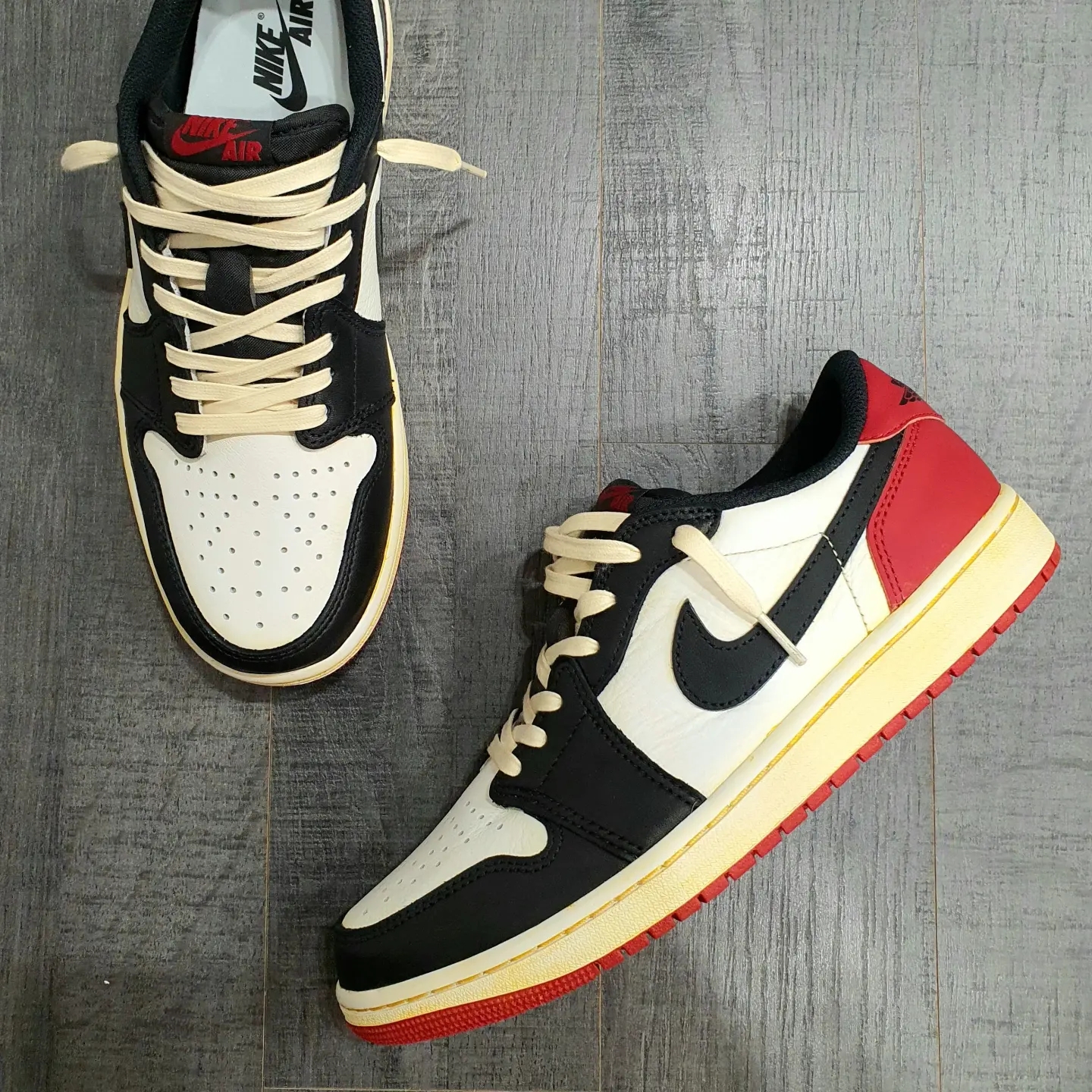 Jordan 1 Retro Low OG Black Toe 착용 스타일 - 1
