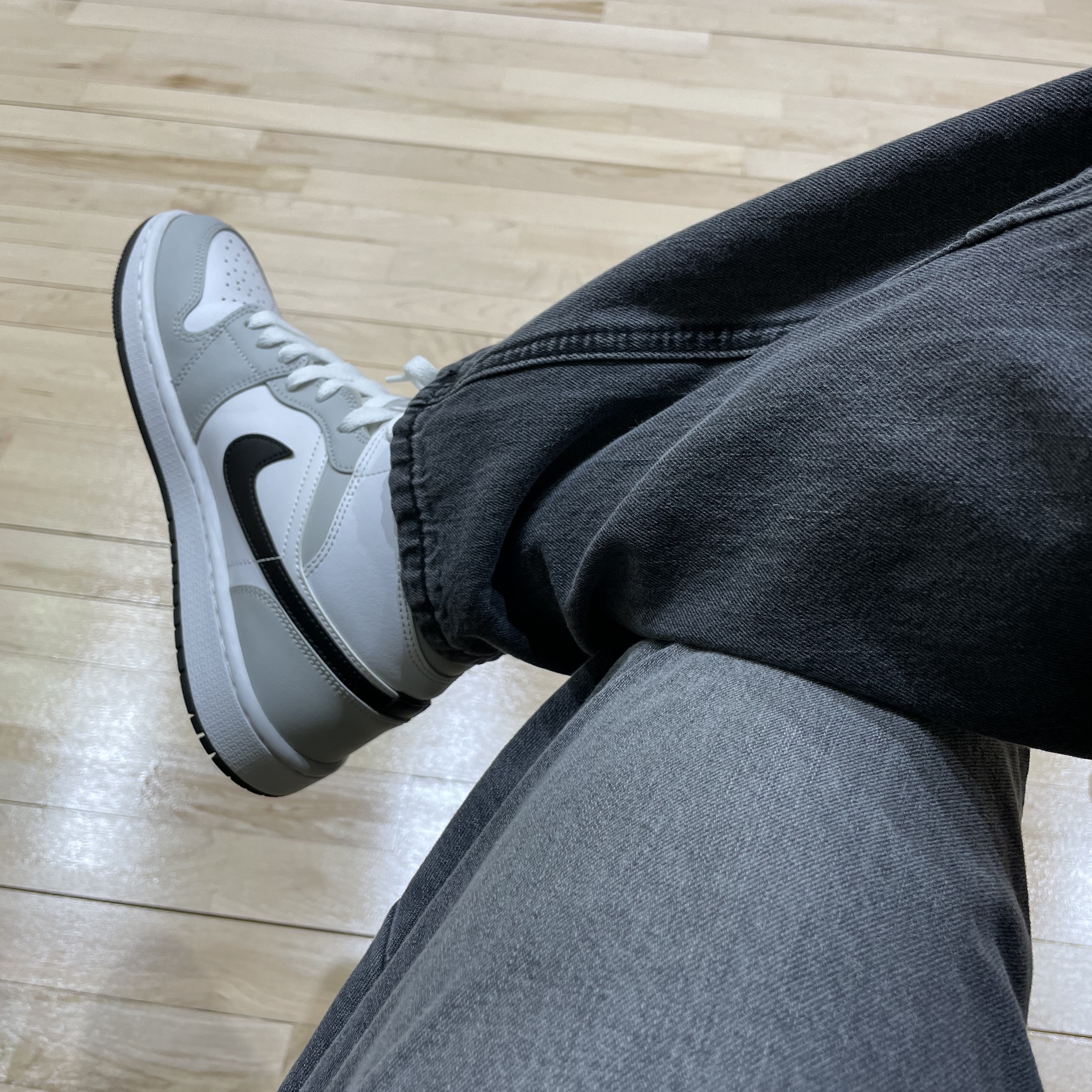 (W) Jordan 1 Mid Grey Fog 착용 스타일
