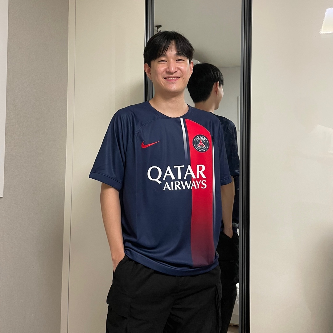 Nike Paris Saint-Germain 2023/24 Dri-Fit Stadium Home Jersey Midnight Navy (Non Marking Ver.) 착용 스타일
