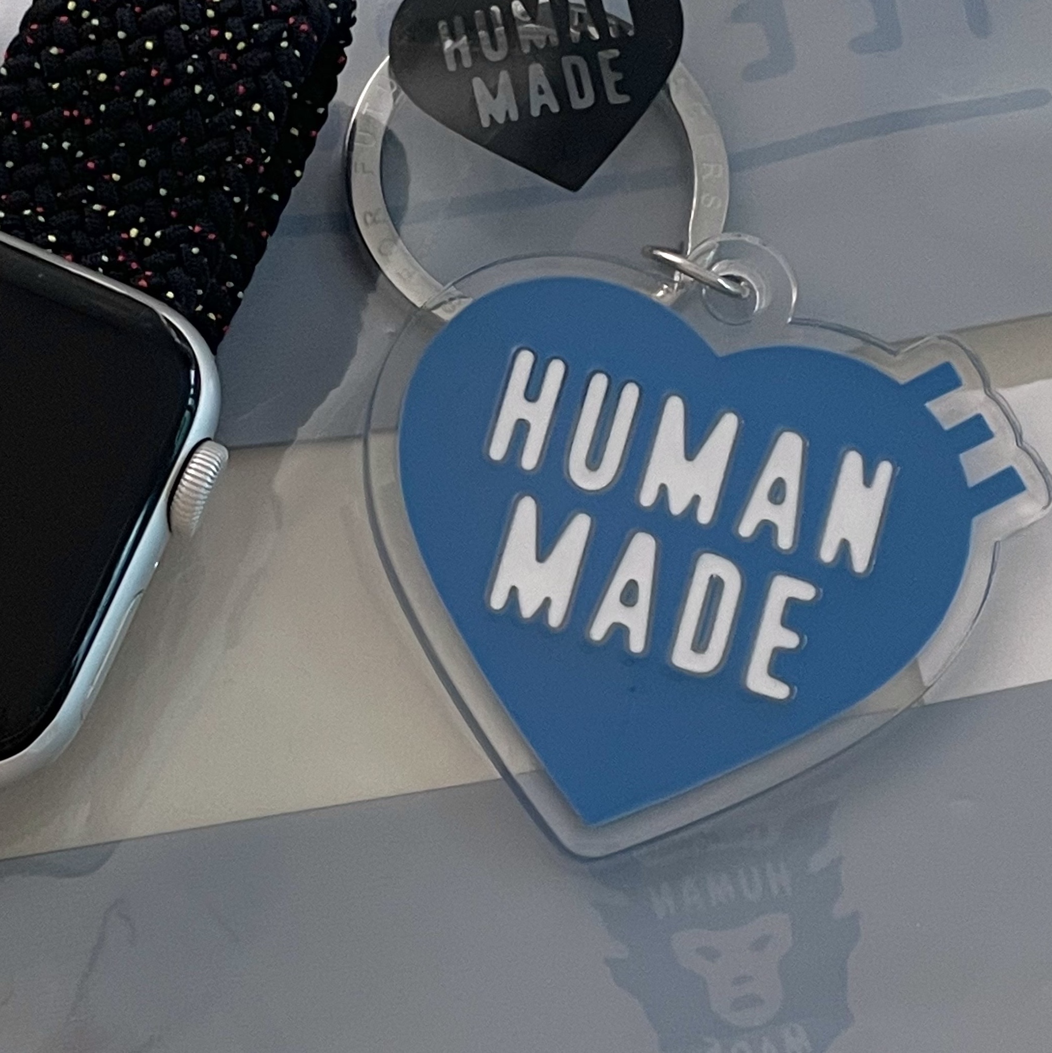 Human Made Acrylic Heart Keyring Blue 착용 스타일