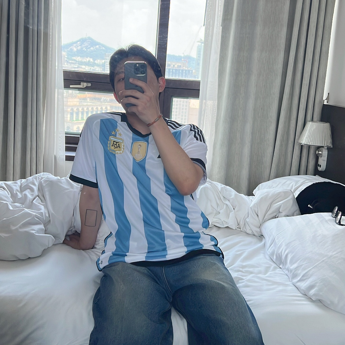 Adidas Argentina Home Jersey 2022 Winners 3-Star White Light Blue - KR Sizing (Non Marking Ver.) 착용 스타일