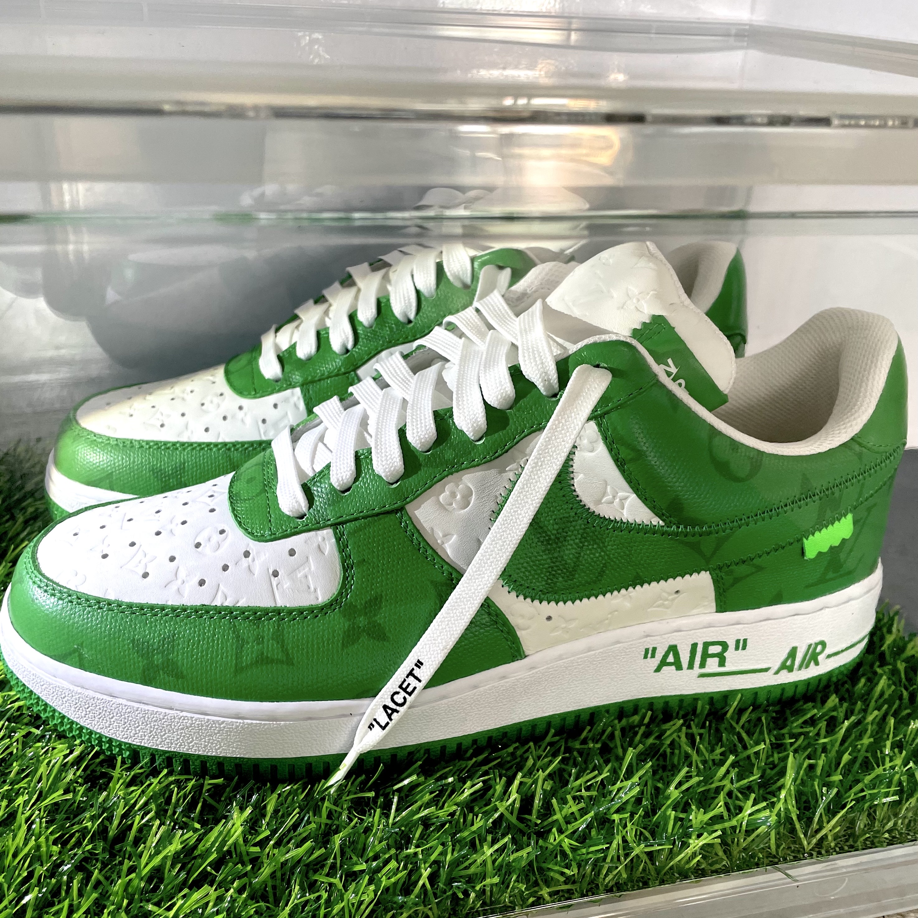 Louis Vuitton x Nike Air Force 1 Low by Virgil Abloh White Gym Green 착용 스타일