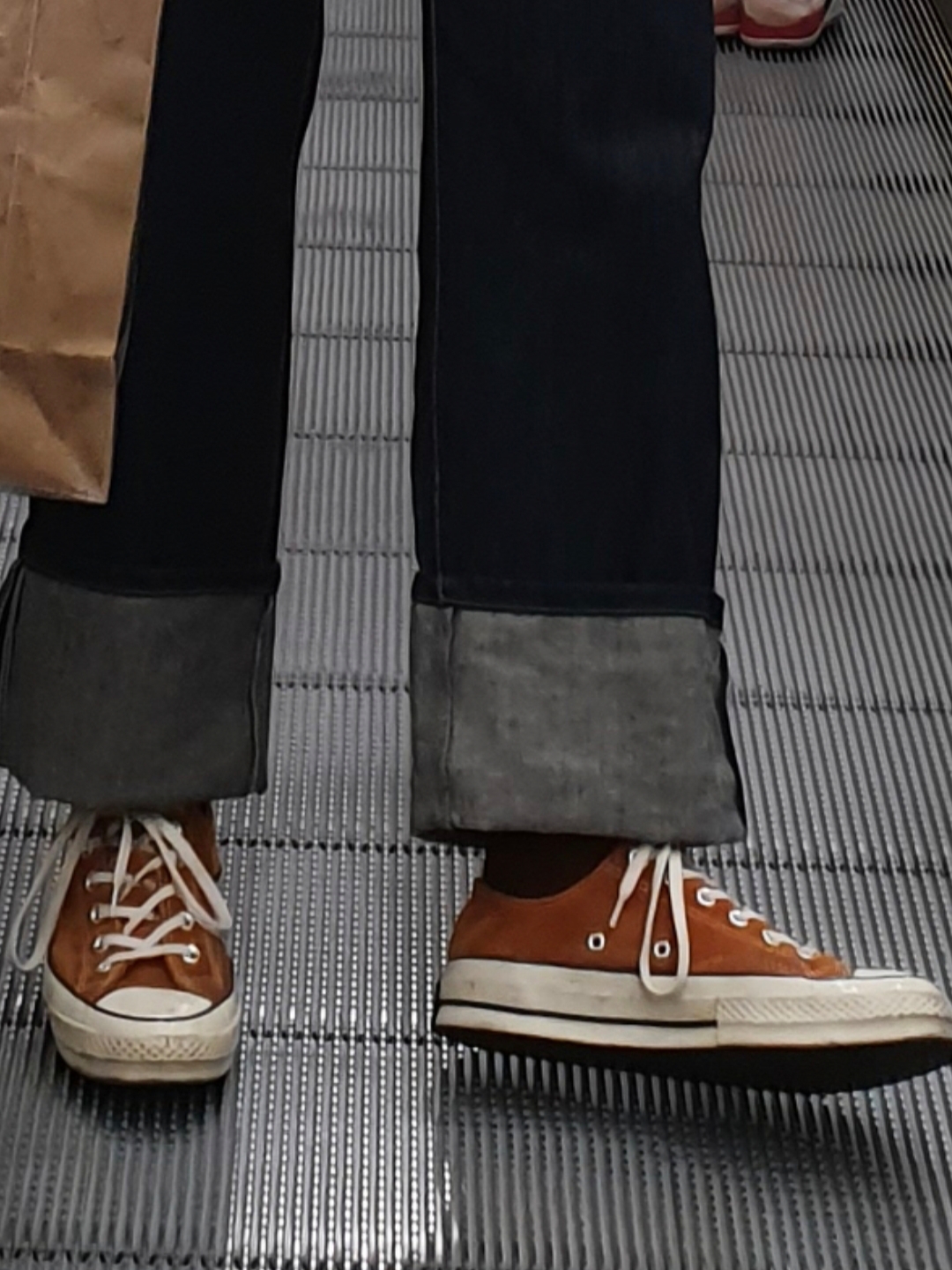 Converse Chuck 70 Ox Campfire Orange 착용 스타일