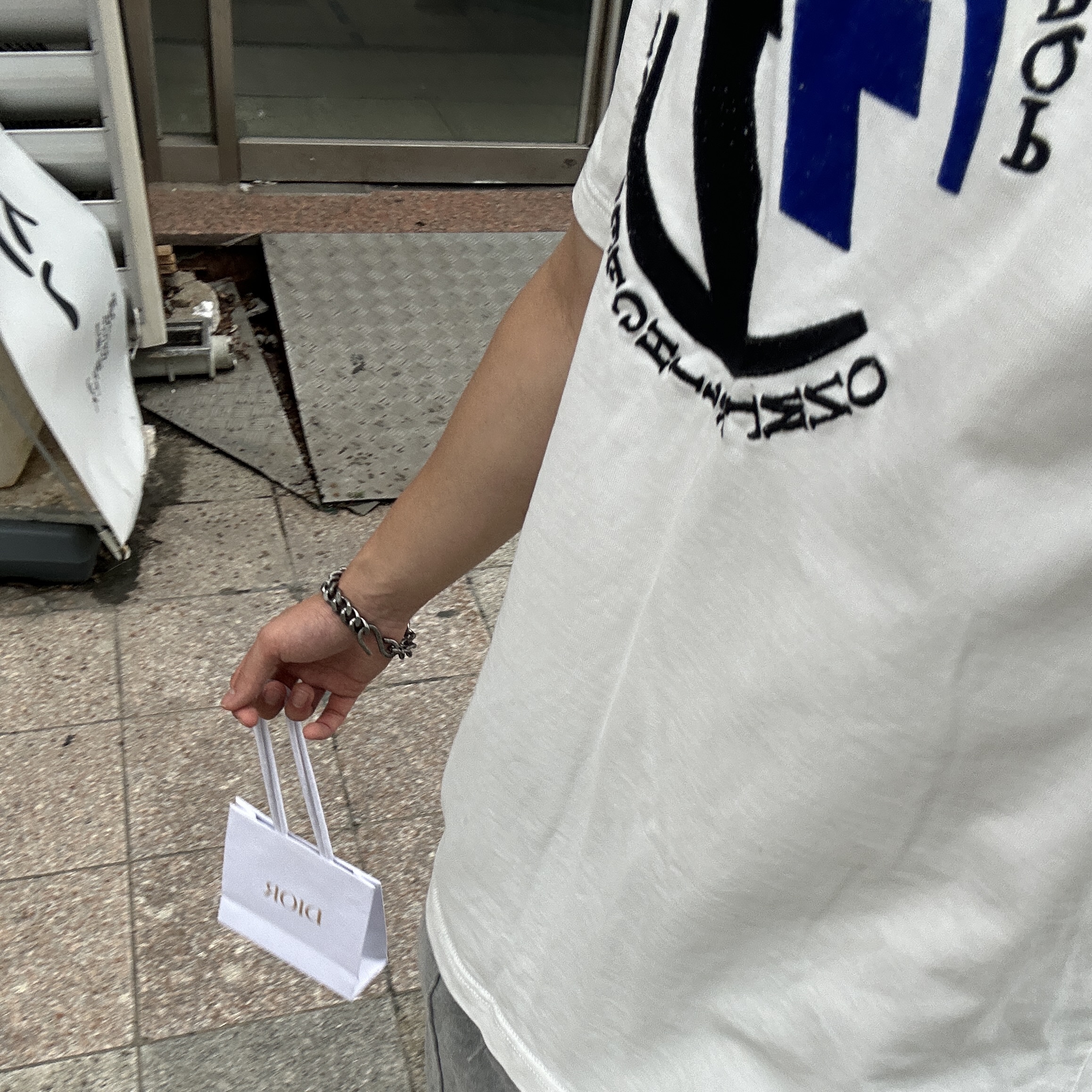 Zara x Ader Error Graphic T-Shirt White 착용 스타일