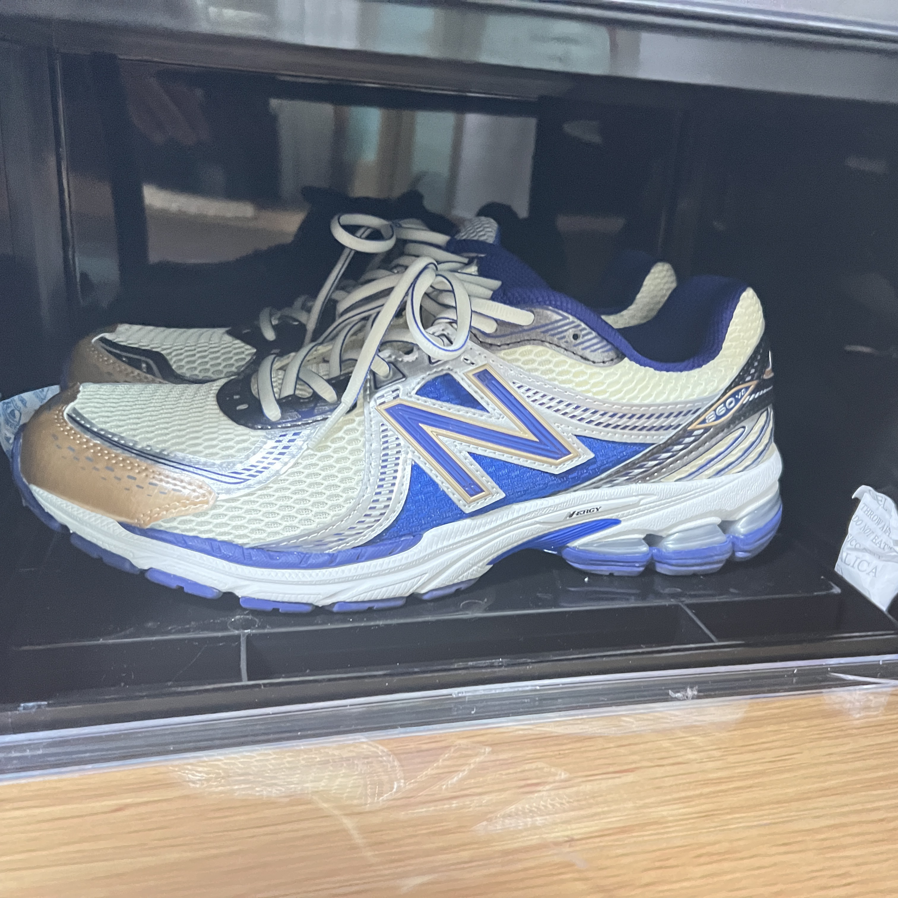 New Balance x Aime Leon Dore 860v2 Blue 착용 스타일