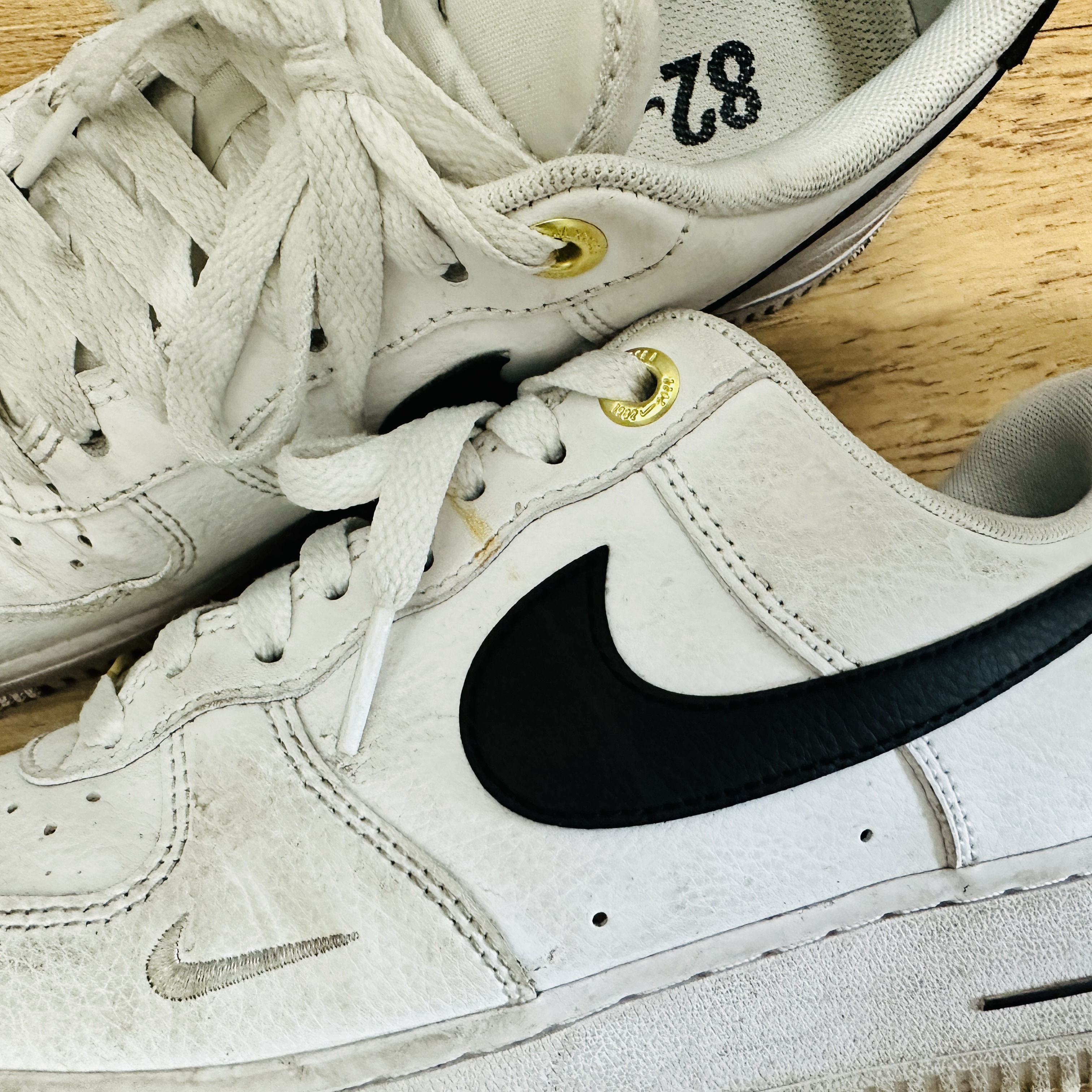Nike Air Force 1 '07 LV8 40th Anniversary Join Forces White Black 착용 스타일