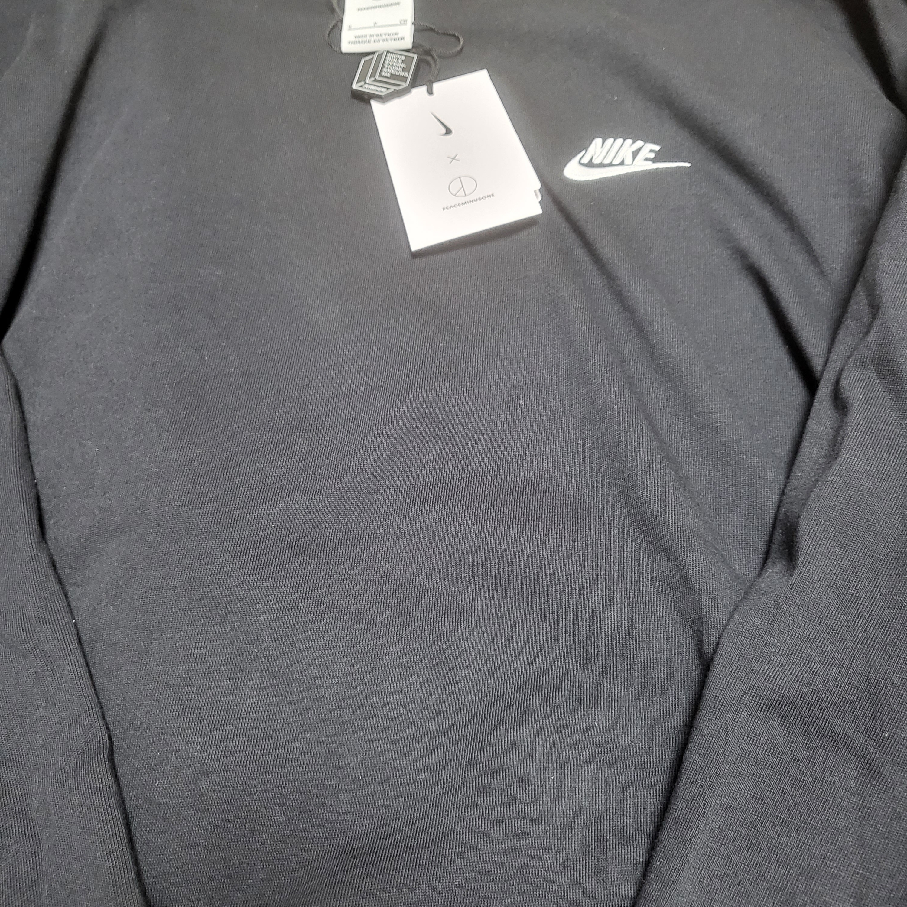 Nike x Peaceminusone LS T-Shirt Black (DR0098-010) 착용 스타일 - 2