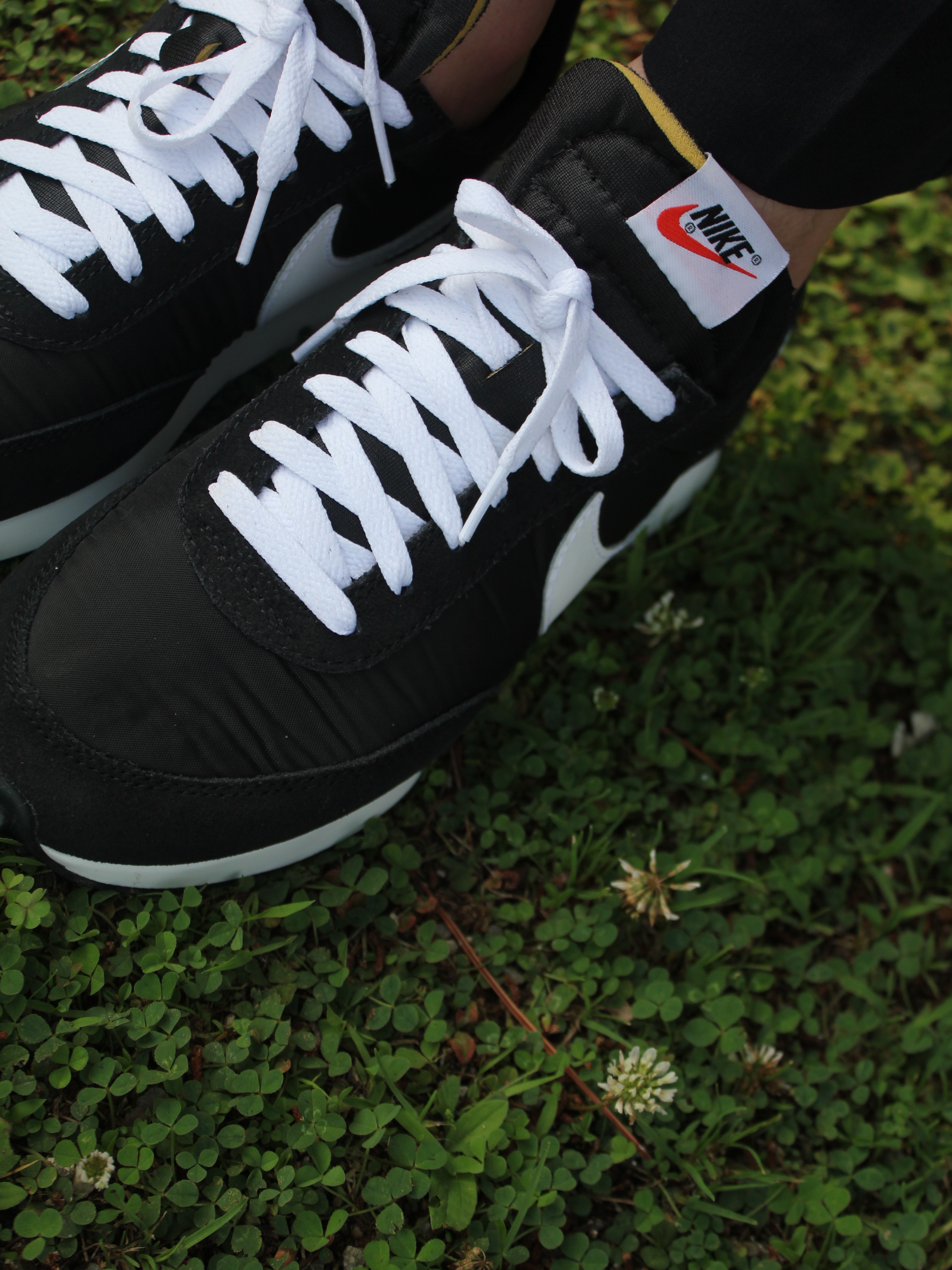 Nike Air Tailwind 79 Black White 착용 스타일 - 1