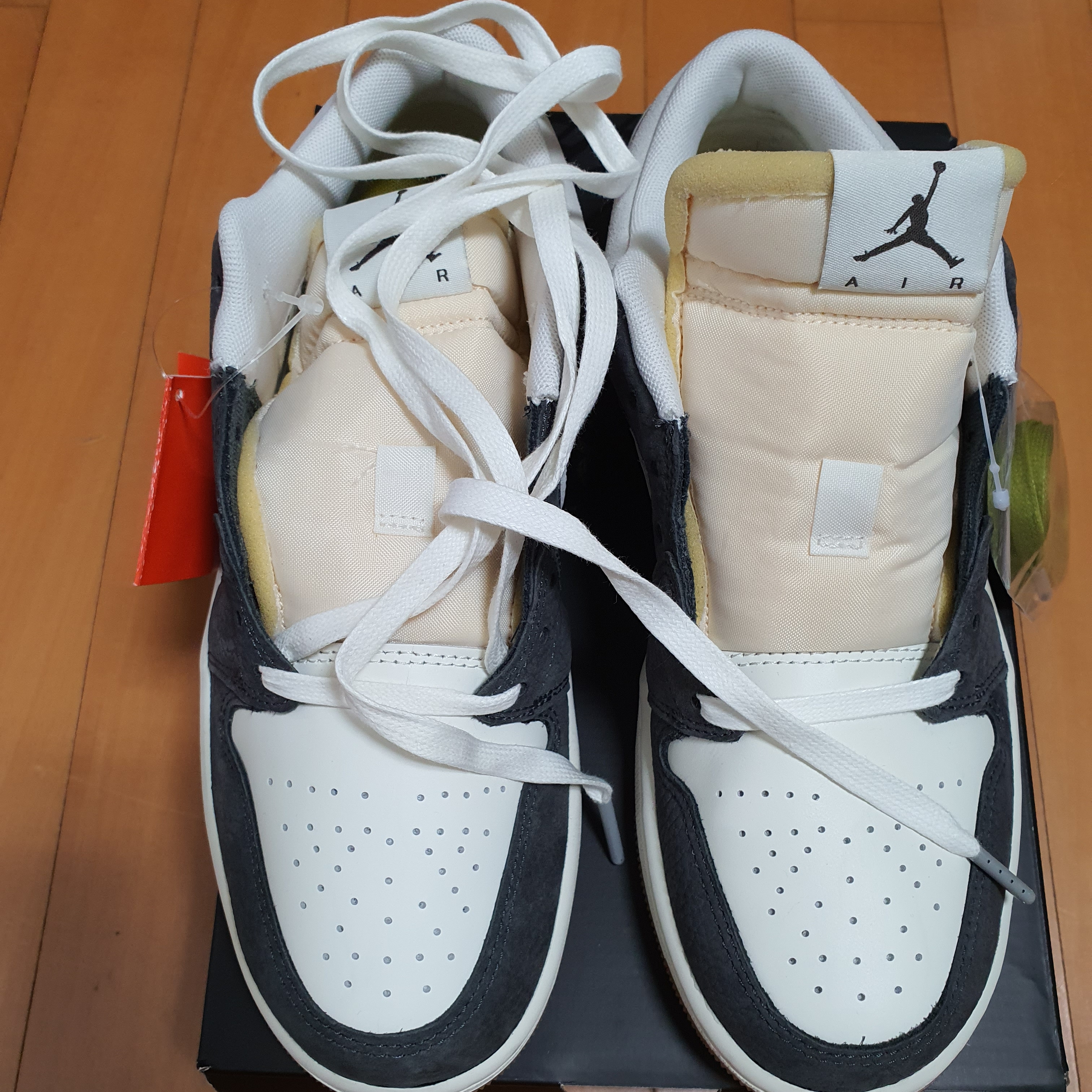 Jordan 1 Low Kkachi 착용 스타일