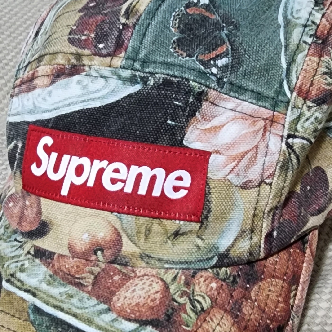 Supreme Strawberries Camp Cap Multicolor - 23SS 착용 스타일